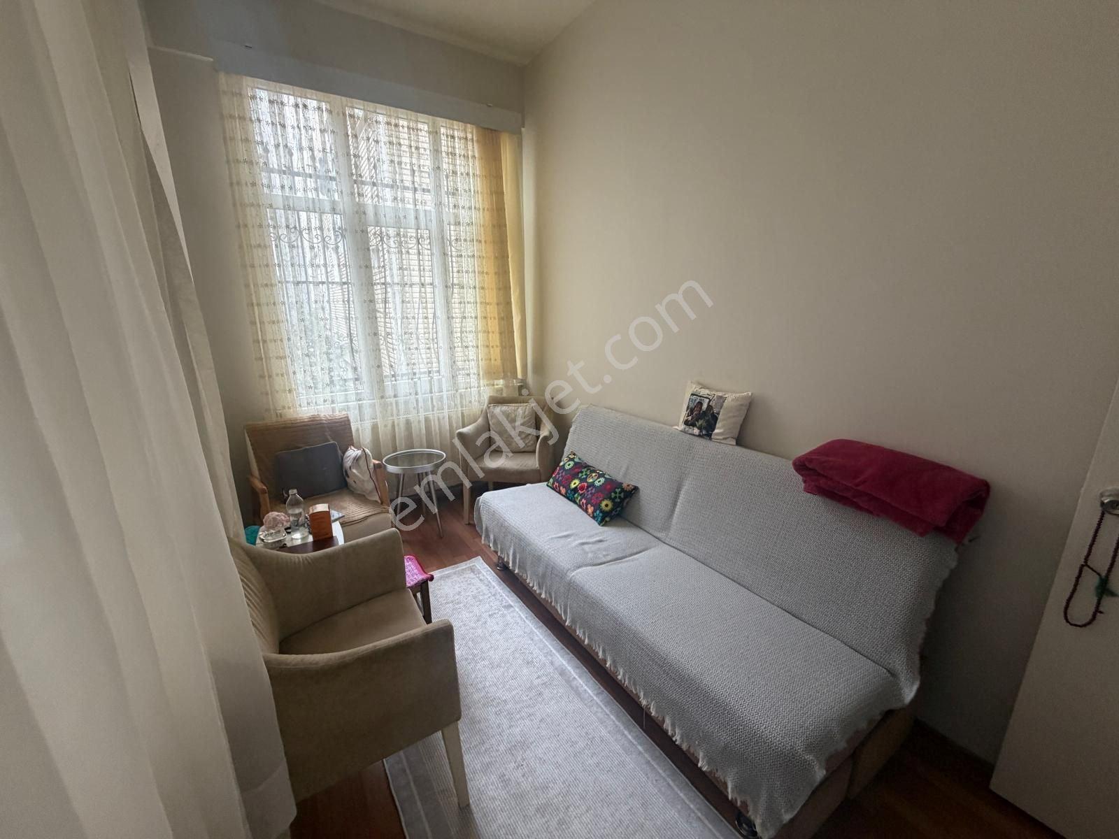 Bakırköy Yenimahallede Marmaray İstasyonunun Tam Karşısında Satılık 1+1 Daire - Görsel 9
