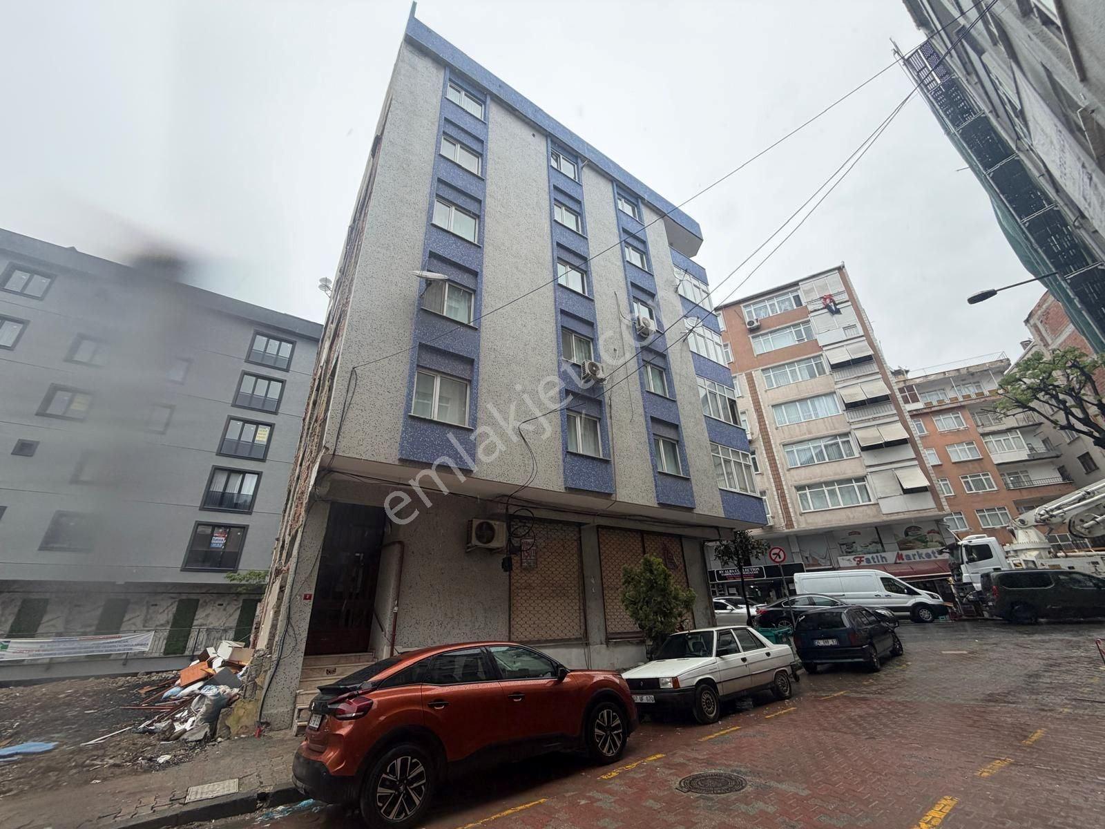 Bahçeleivler Siyavuşpaşa Mahallesinde 2+1 90 M2 Satılık Daire - Görsel 22