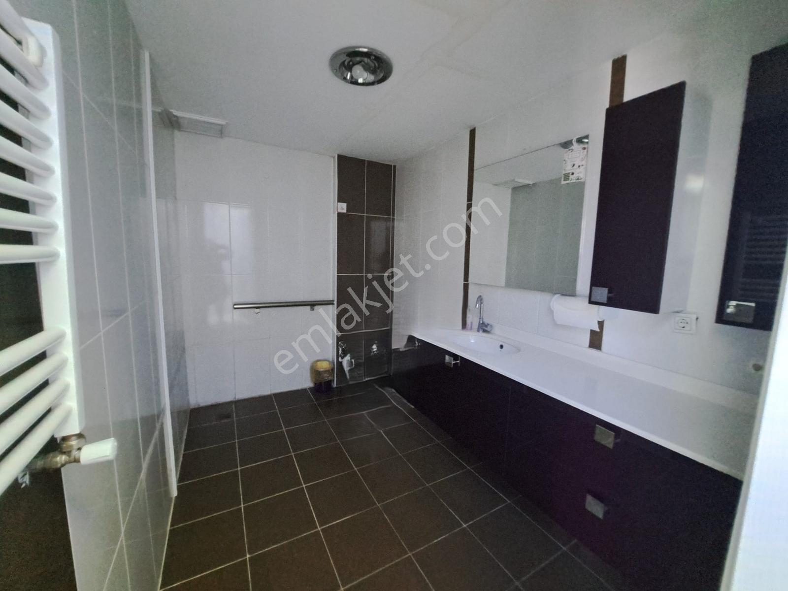 Özlüce Bulvarında Satılık Ofis Büro 3+1 160 M2 Daire - Görsel 17