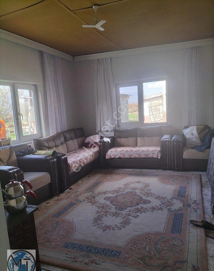 Burhaniye Mahallesinde Satılık Ahırları,3+1 Geniş 140 M2 Net Müstakil Evi Toplam 17,5 Evlek. - Görsel 30