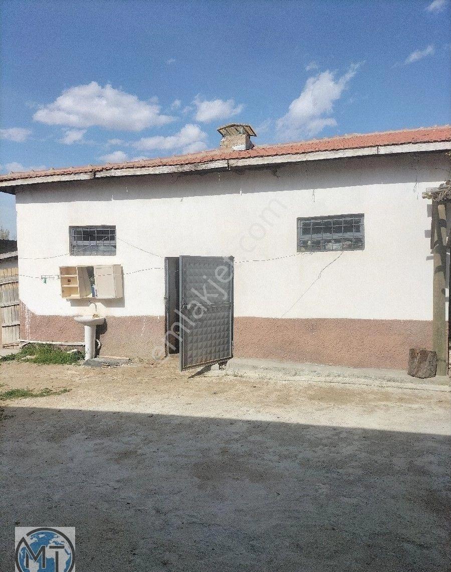 Burhaniye Mahallesinde Satılık Ahırları,3+1 Geniş 140 M2 Net Müstakil Evi Toplam 17,5 Evlek. - Görsel 22