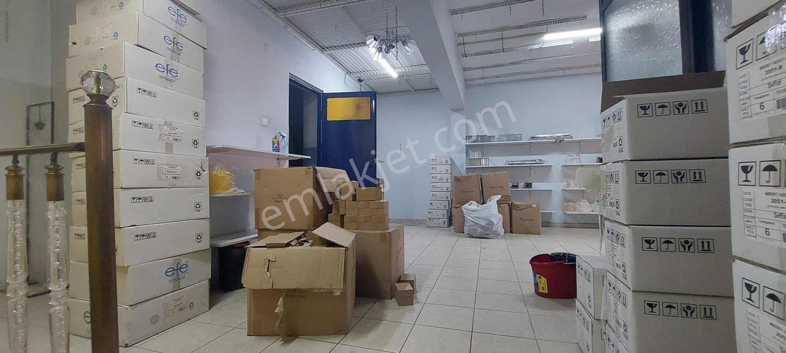 Konak Mersinli Mahallesinde 350 M² Kiralık Dükkan - Görsel 9