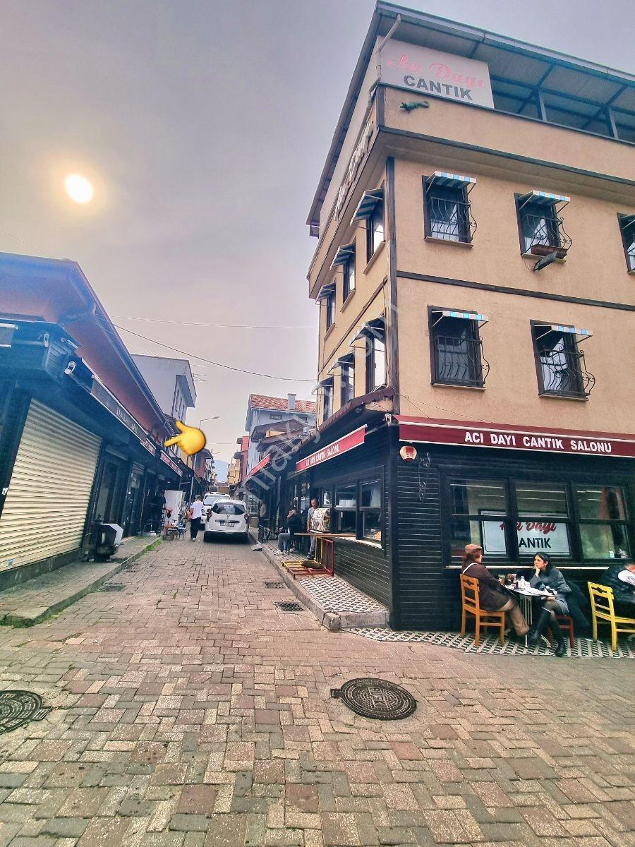 Tarihi Kayhan Çarşı Meşhur Acı Dayı Cantık Yanı Satılık Dükkan