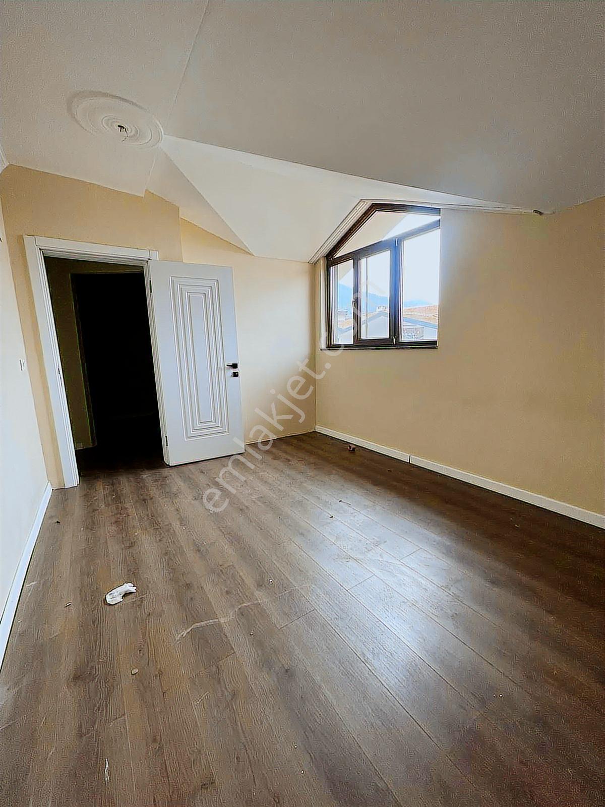 Satılık 2+1 Daire Site İçi Lüks Muhteşem Konum Remax Ay - Görsel 2