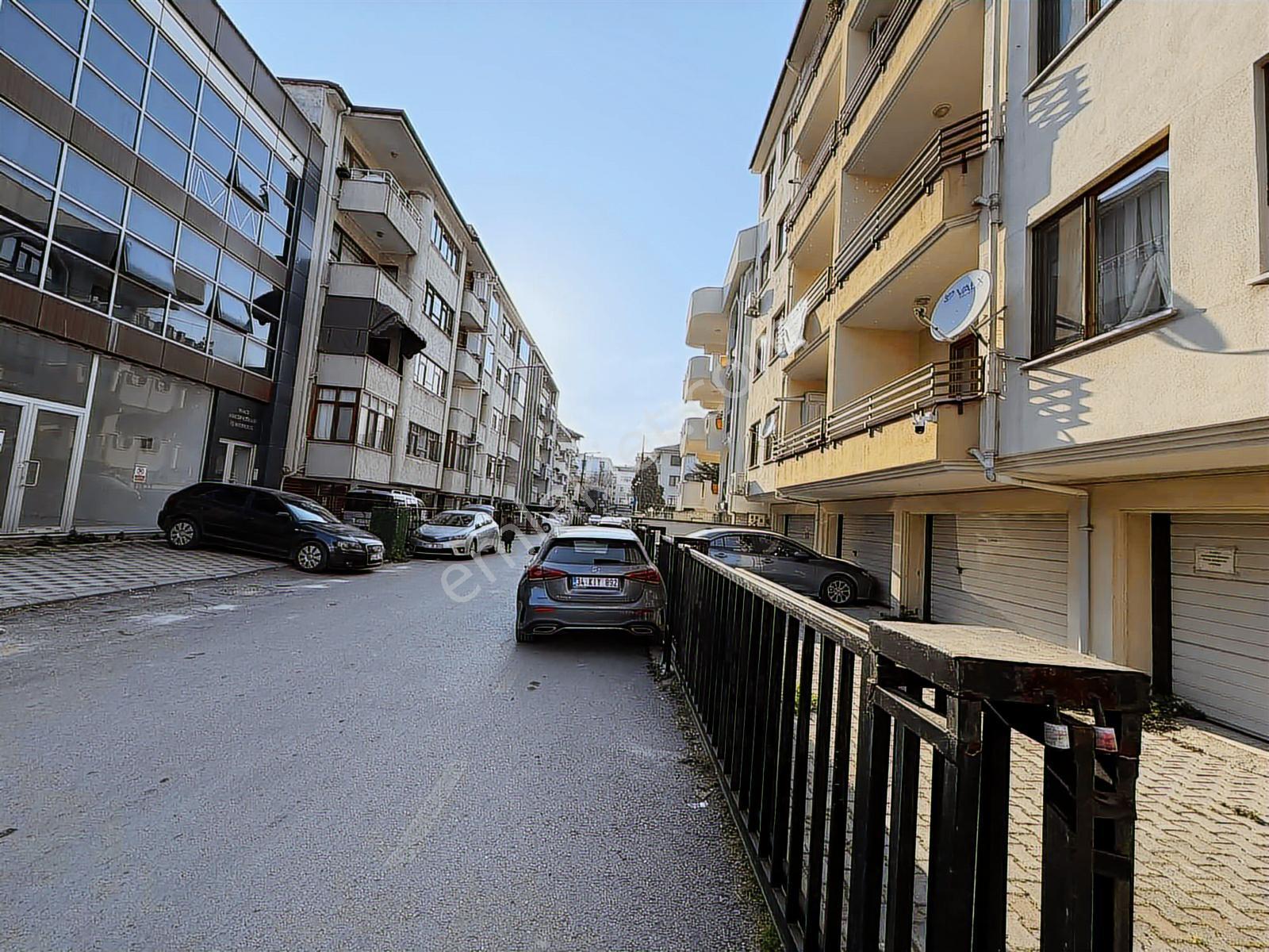 Kiralık 3+1 Adapazarı Semerciler Muhteşem Konum Remax Ay