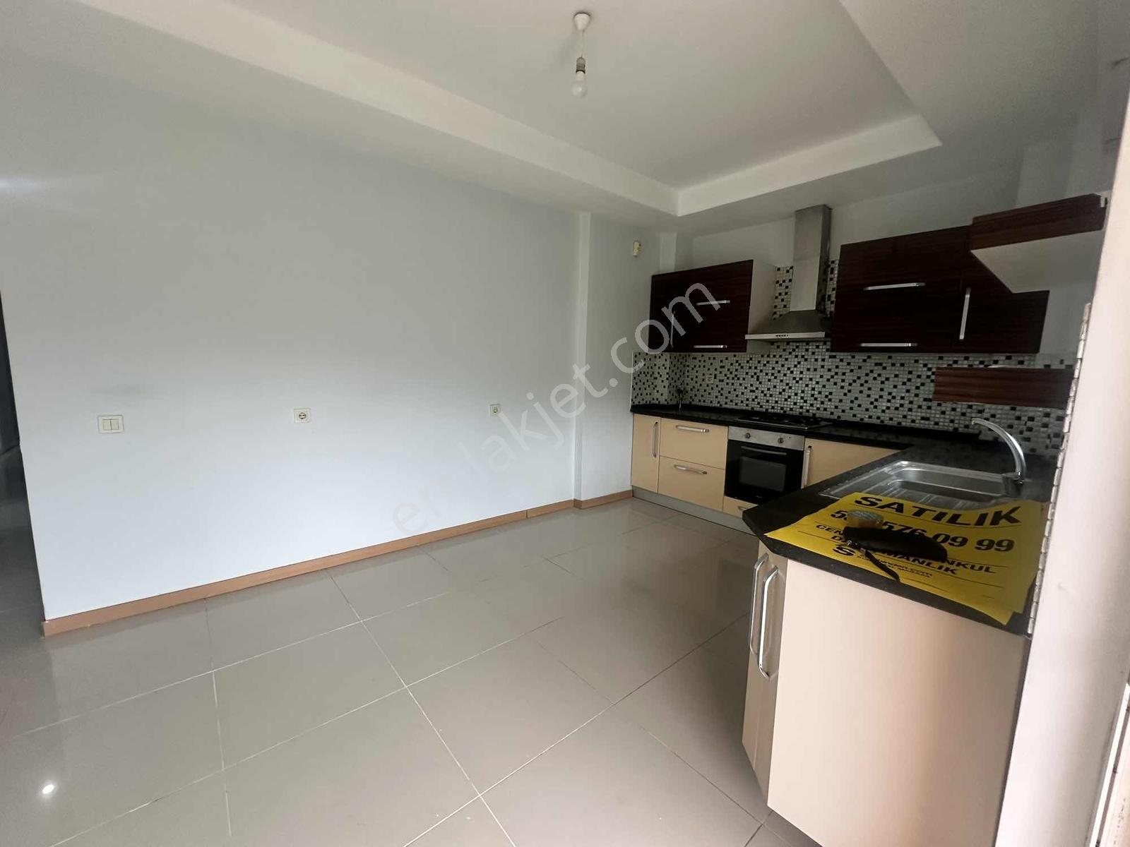 Hanifesultan Mahallesi Tria Sitesi Satılık 4+1 Daire - Görsel 16