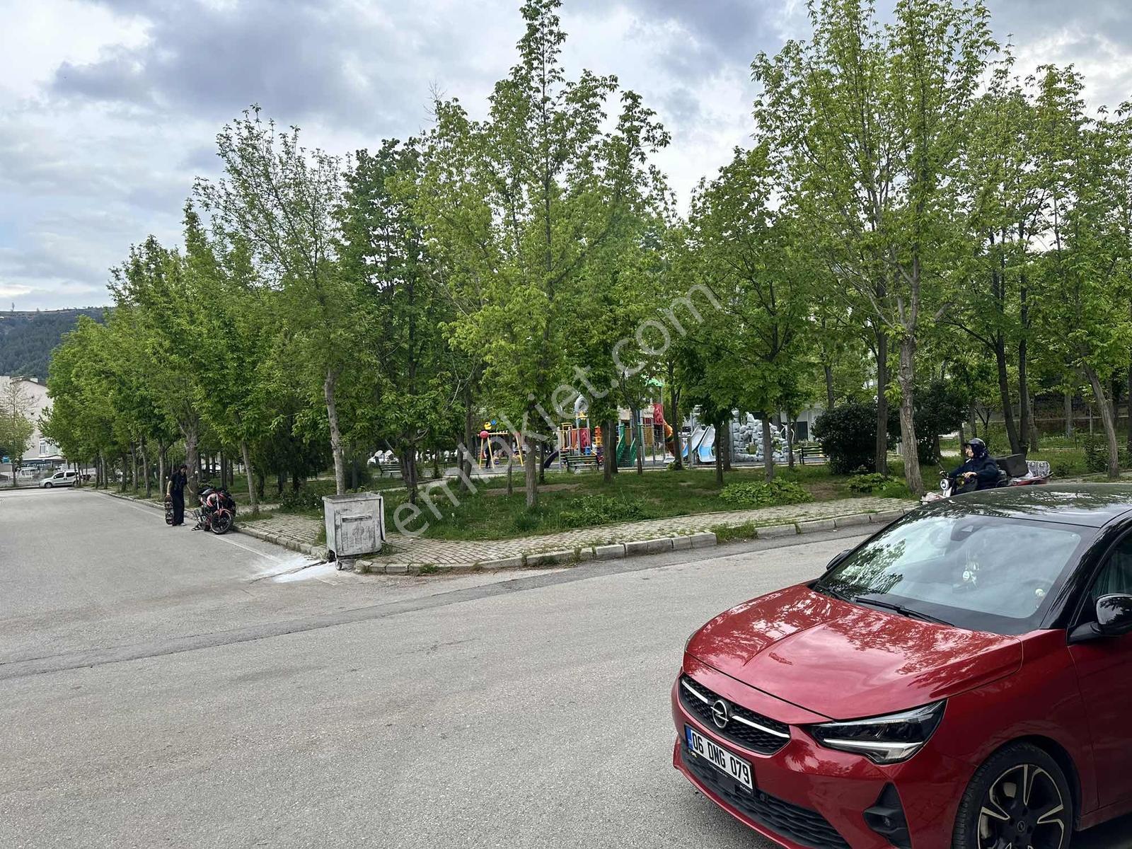 Hanifesultan Mahallesi Tria Sitesi Satılık 4+1 Daire - Görsel 22