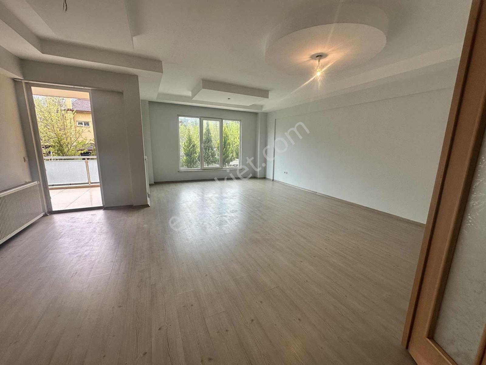 Hanifesultan Mahallesi Tria Sitesi Satılık 4+1 Daire - Görsel 21