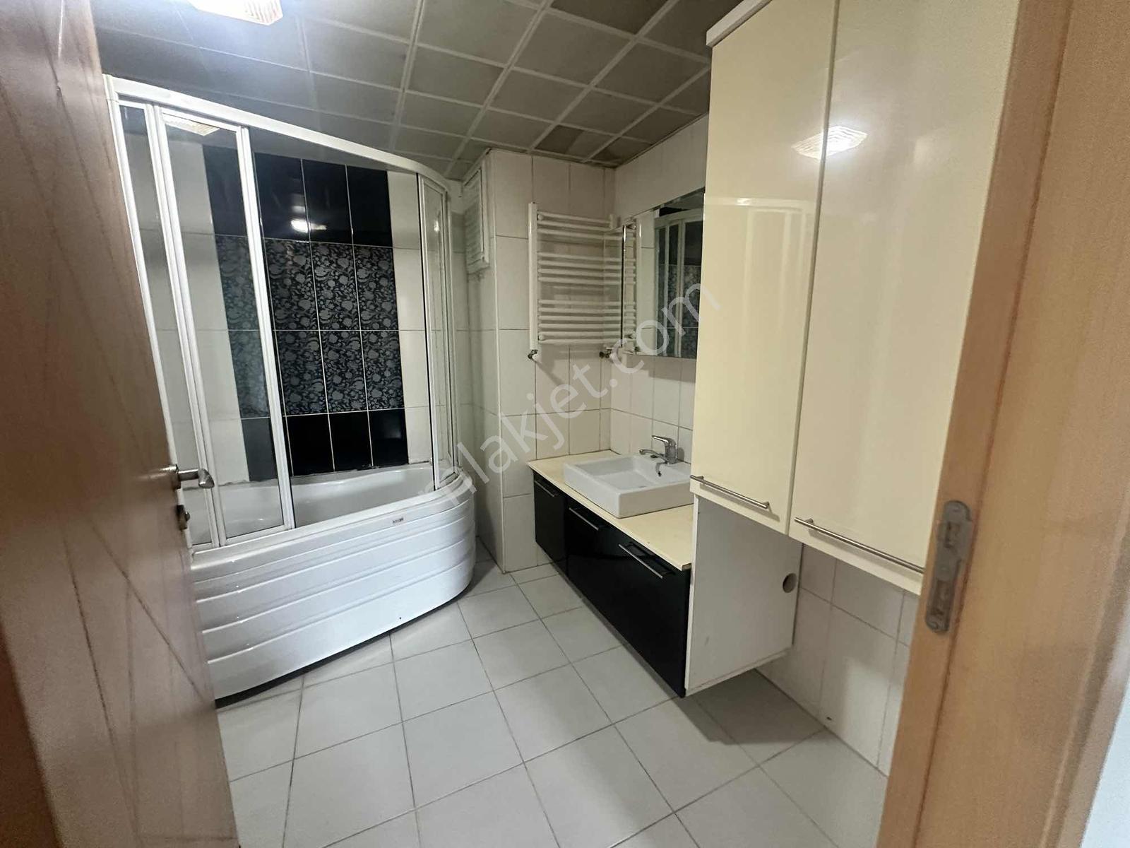 Hanifesultan Mahallesi Tria Sitesi Satılık 4+1 Daire - Görsel 11