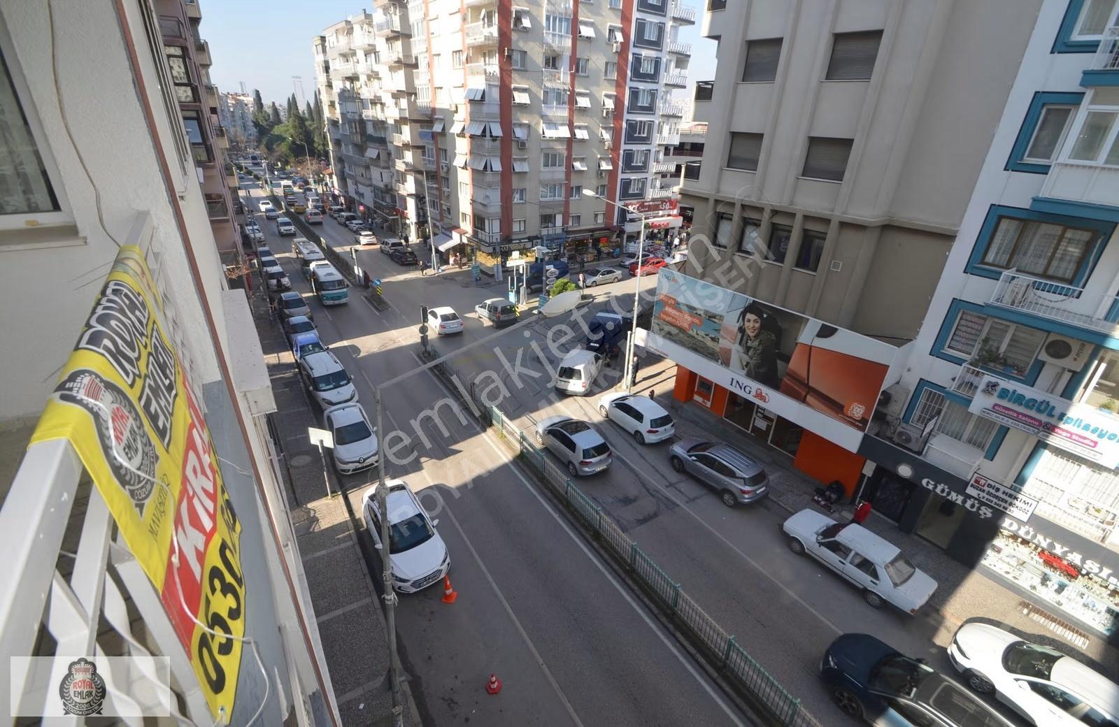 Bornova Merkezde Satılık 3+1 Daire - Ana Cadde Üzeri - Görsel 7