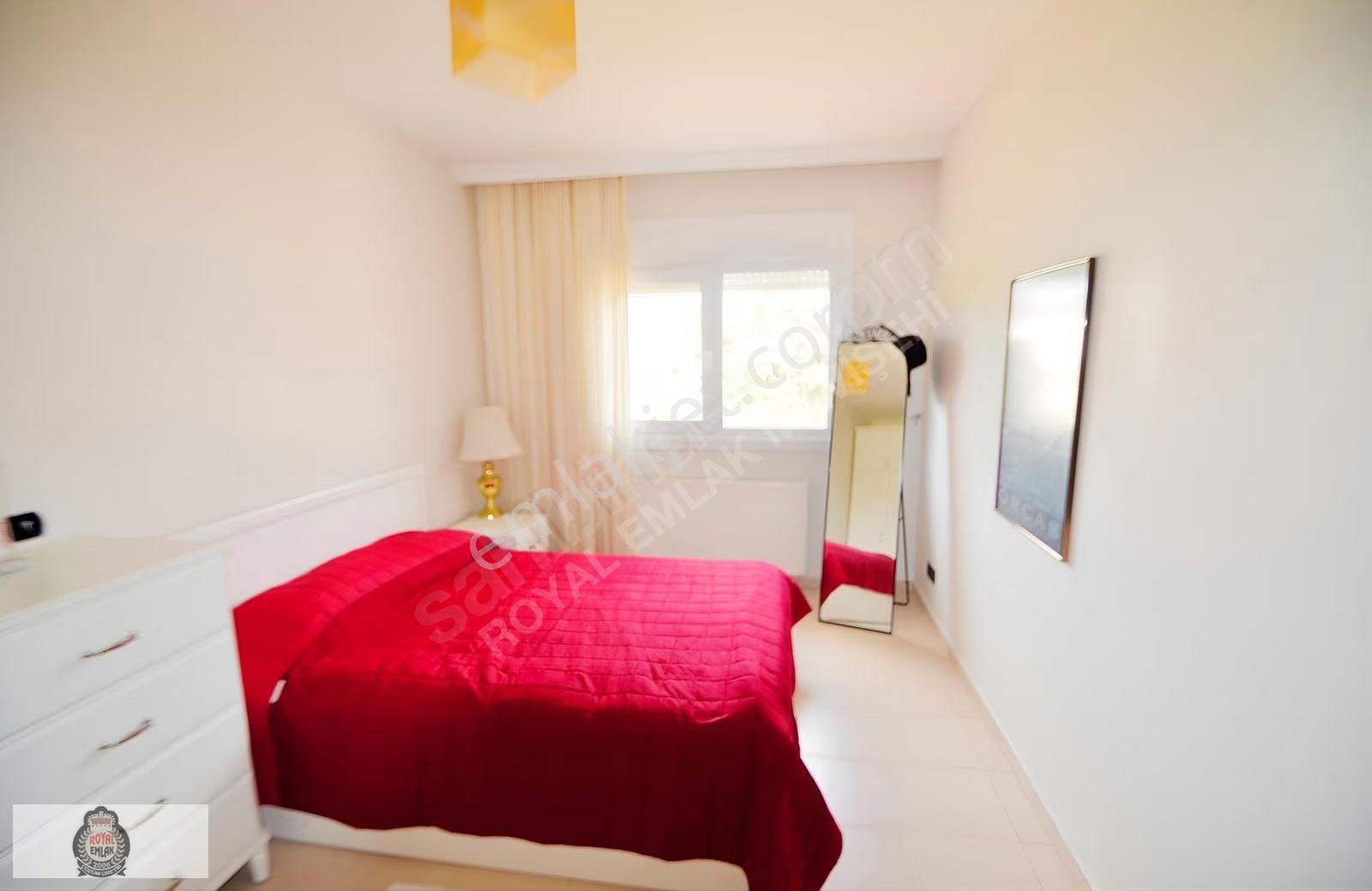 Çeşme Ardıç'ta Havuzlu Sitede Deniz Yakını 3+1 Kiralık Villa - Görsel 20