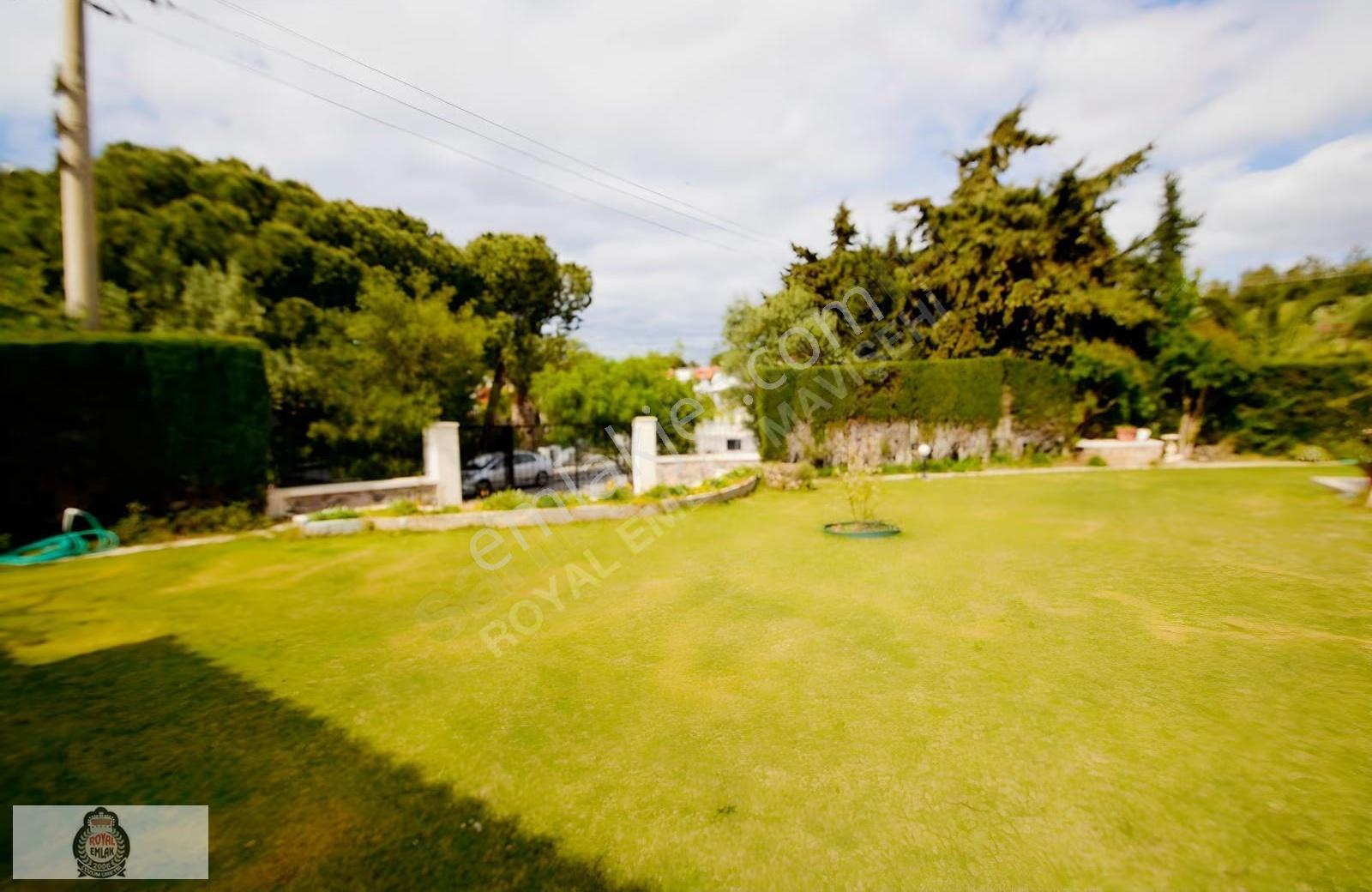 Çeşme Ardıç'ta Havuzlu Sitede Deniz Yakını 3+1 Kiralık Villa - Görsel 21