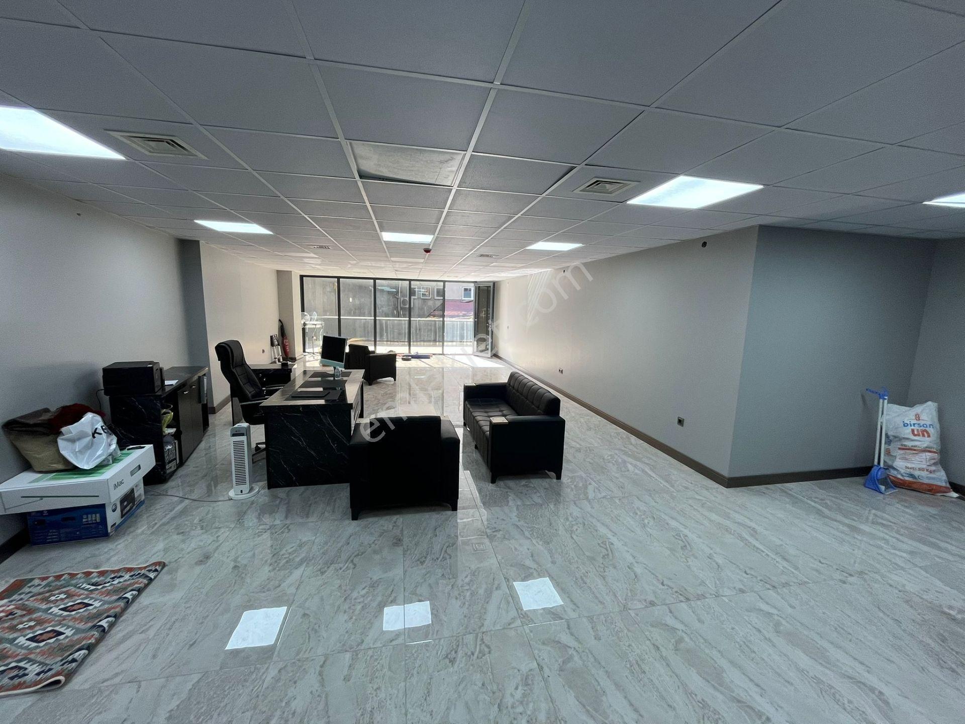 İzmit Çarşıda Lüks Plaza İçinde Ofisler - Görsel 10