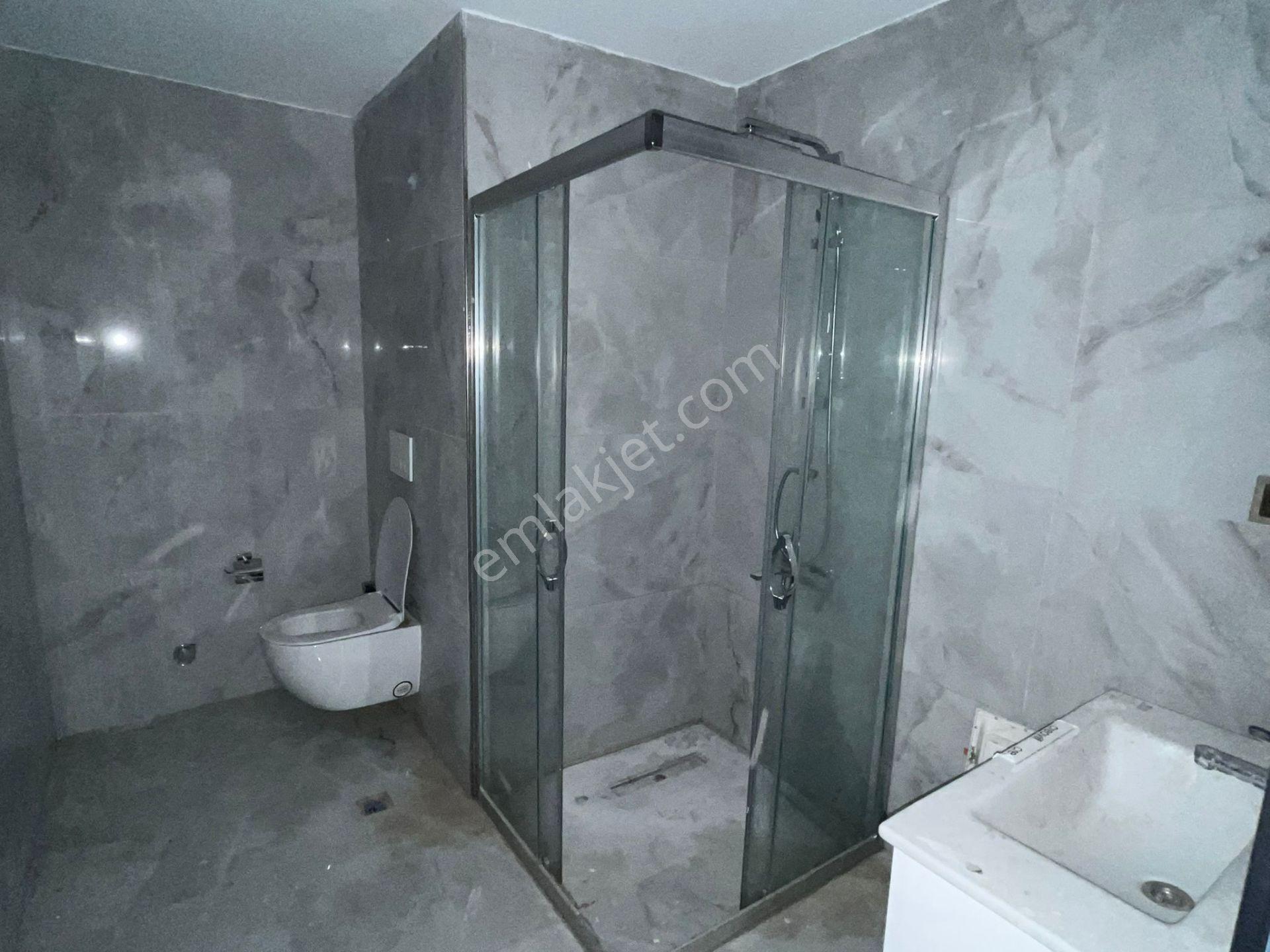 İzmit Çarşıda Lüks Plaza İçinde Ofisler - Görsel 21