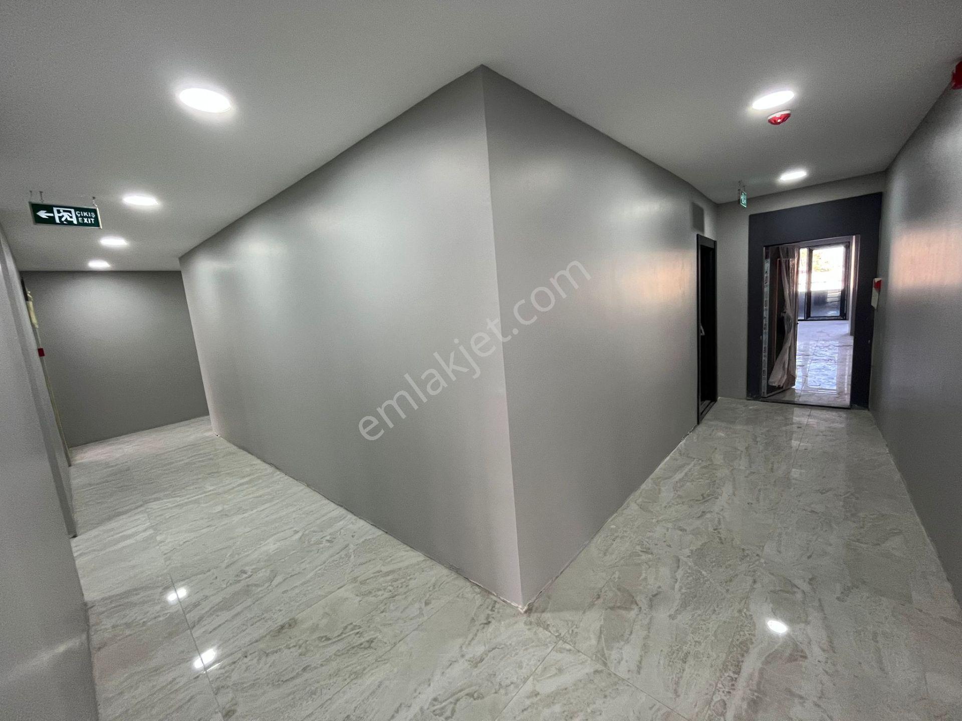 İzmit Çarşıda Lüks Plaza İçinde Ofisler - Görsel 6