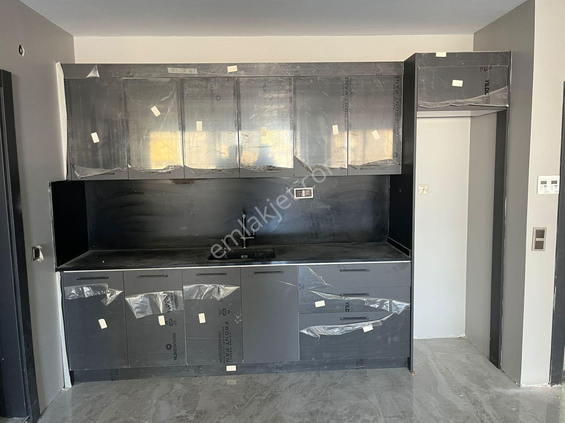 İzmit Çarşıda Lüks Plaza İçinde Ofisler - Görsel 13
