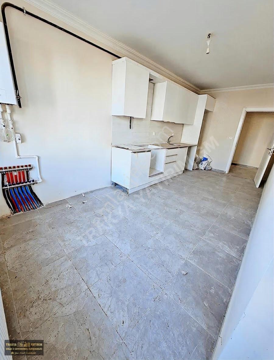 Altınova Mah. 3+1 Kiralık 0 Daire - Görsel 15