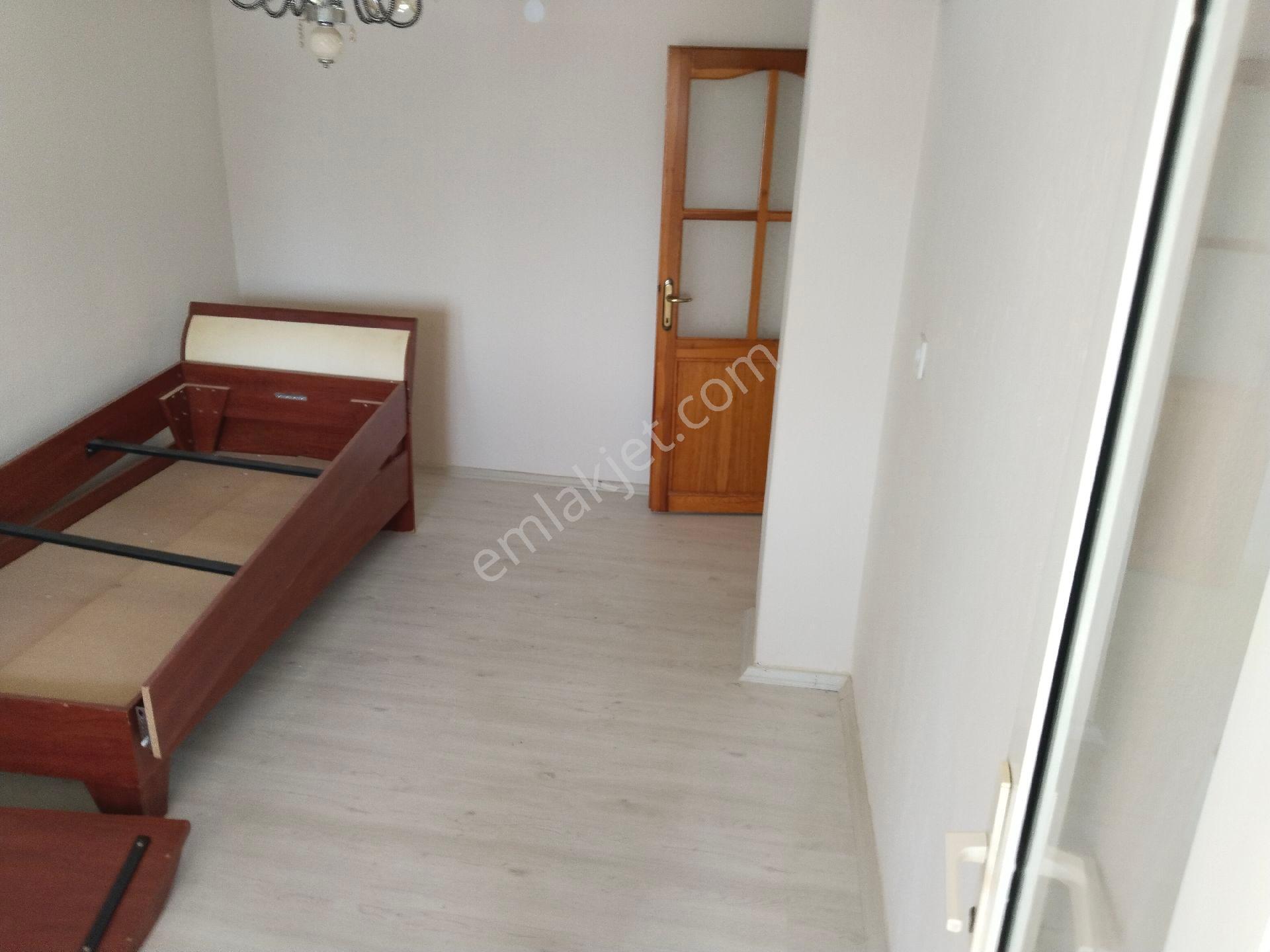 Bergama Fatih Mah Doğa Koleji Mevki Doğalgazlı Ara Kat 3+1 Geniş Kiralık Daire - Görsel 12
