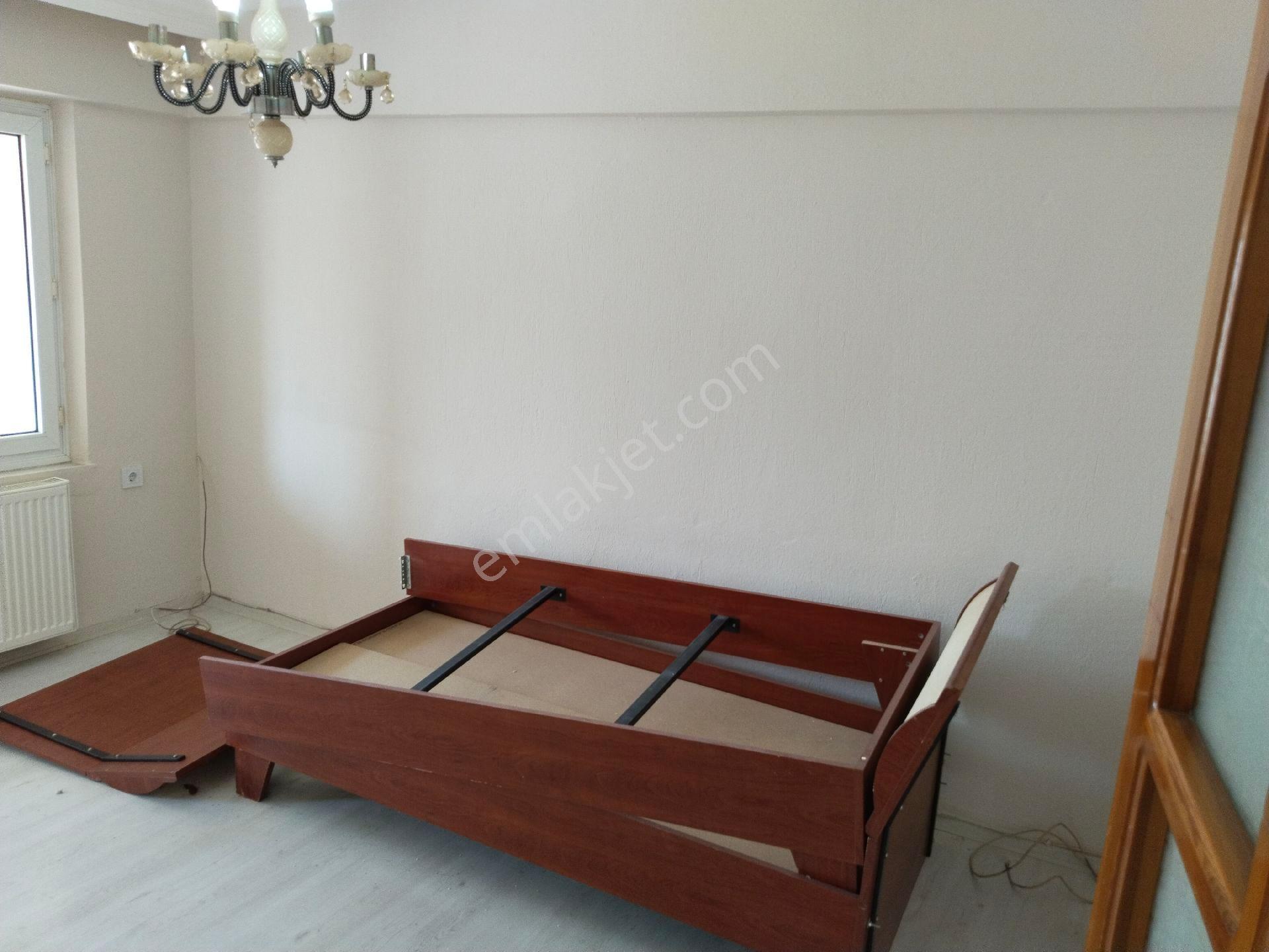 Bergama Fatih Mah Doğa Koleji Mevki Doğalgazlı Ara Kat 3+1 Geniş Kiralık Daire - Görsel 14
