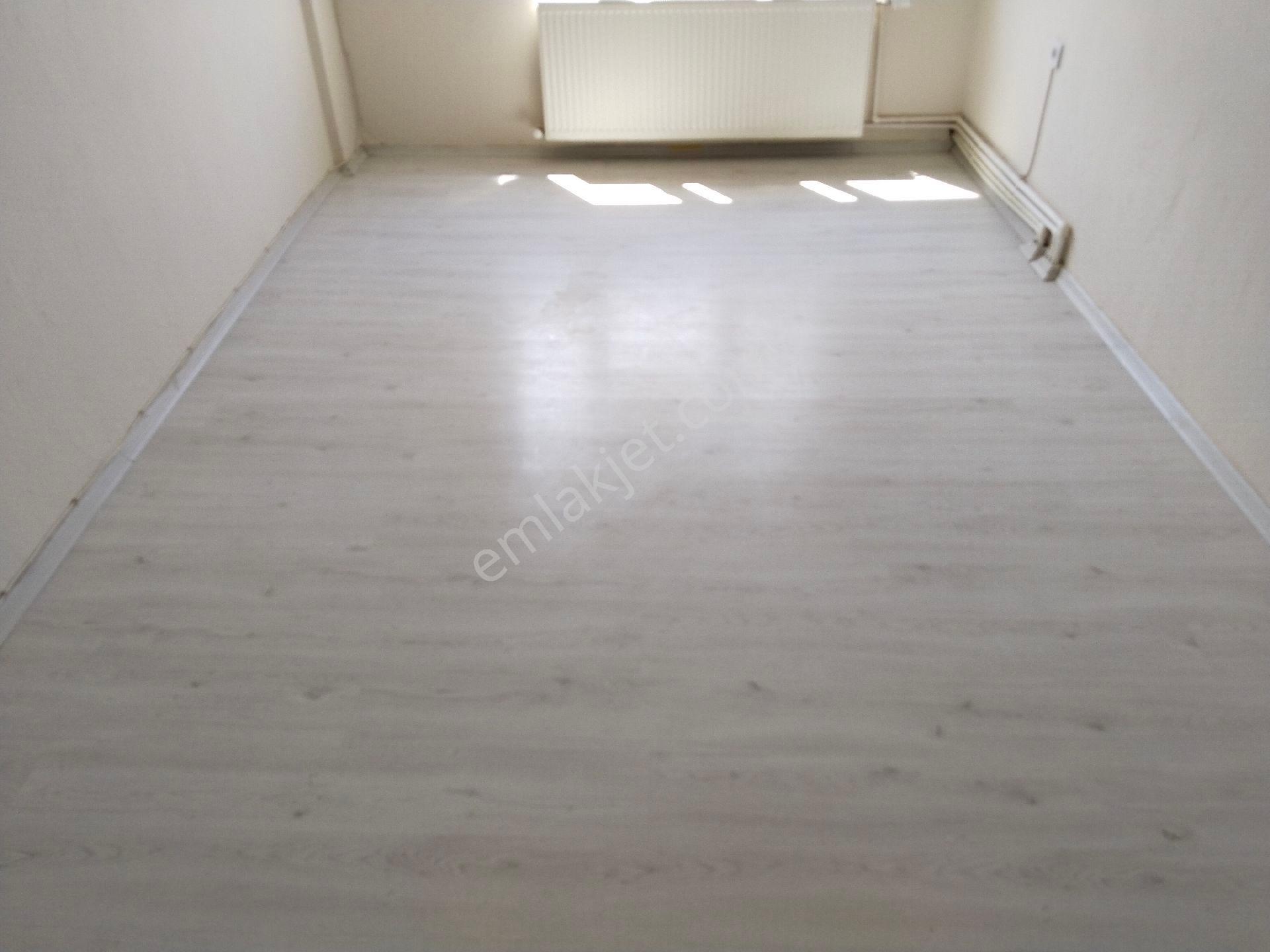 Bergama Fatih Mah Doğa Koleji Mevki Doğalgazlı Ara Kat 3+1 Geniş Kiralık Daire - Görsel 3