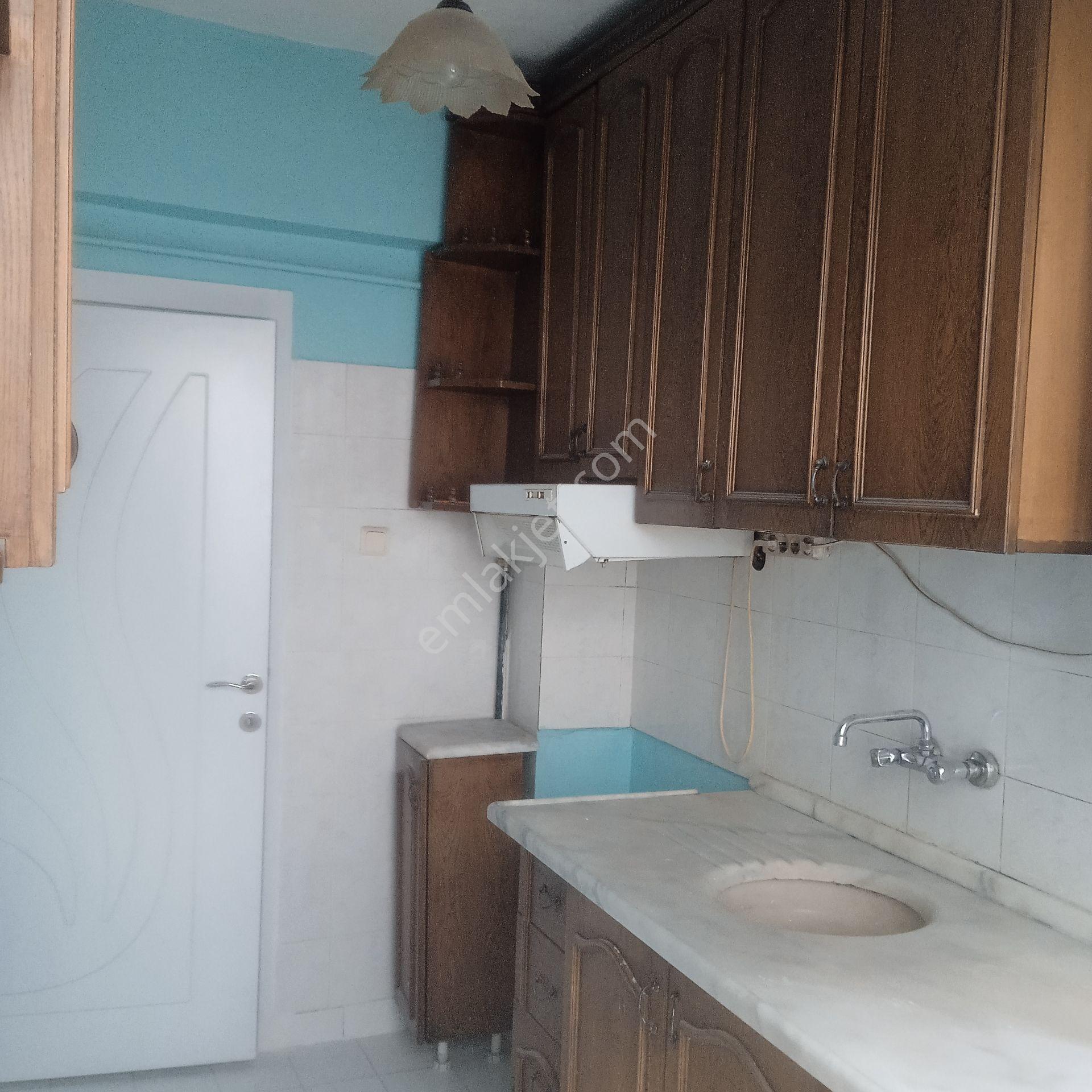 Abidinpaşa Da Kiralık Daire 3+1 2.kat - Görsel 8