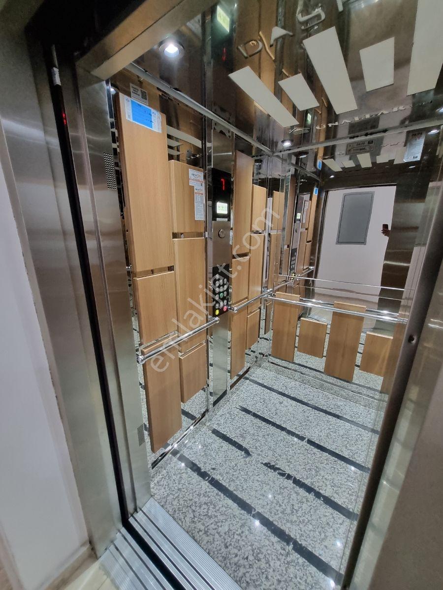 Truva Gayrimenkul Den Kurtköy Merkezde 2+1 İskanlı Arakat - Görsel 3