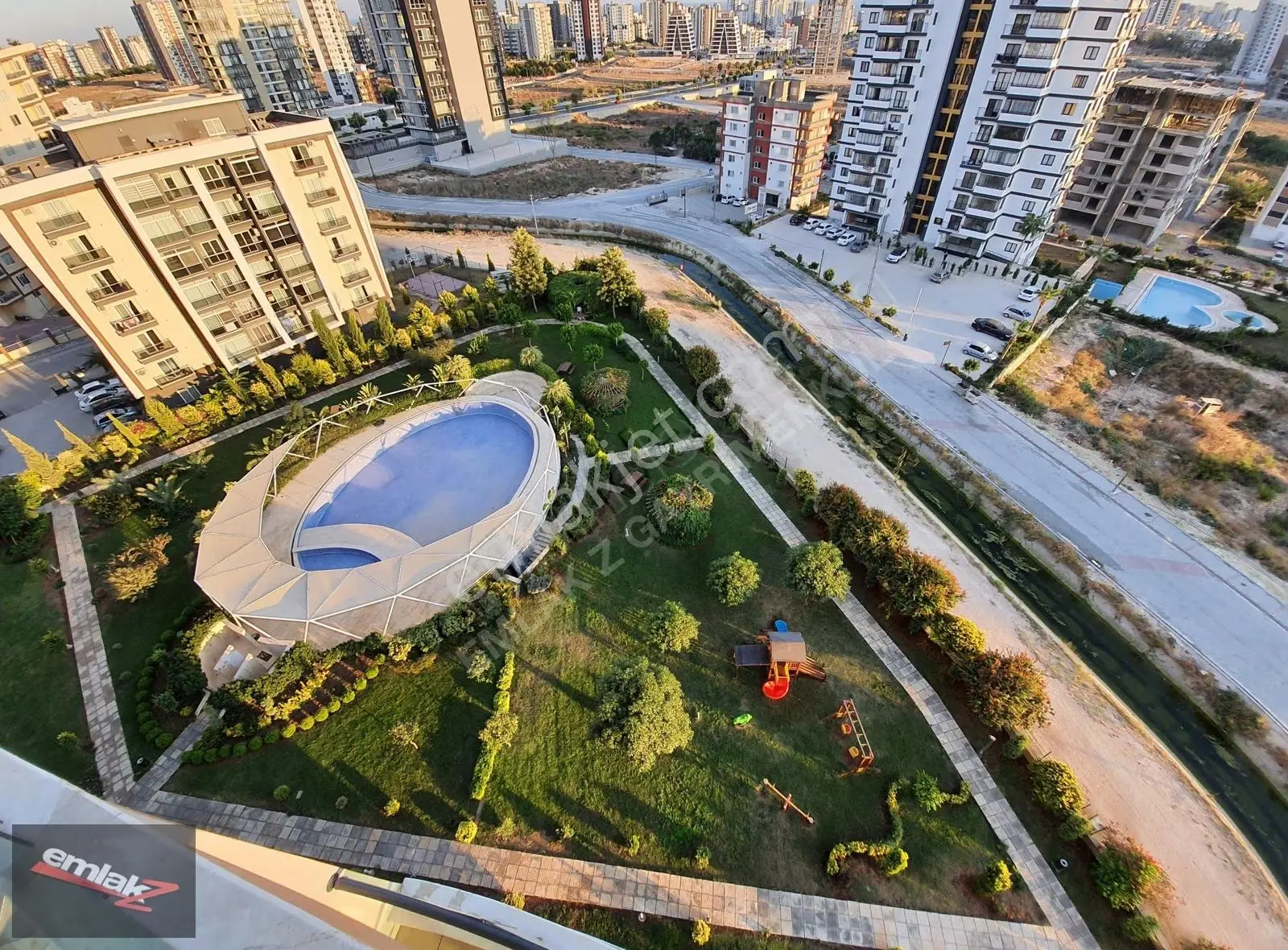 Güler Plato Sitesi'nde Havuzlu, Güvenlikli 4+1 Satılık Daire - Görsel 9