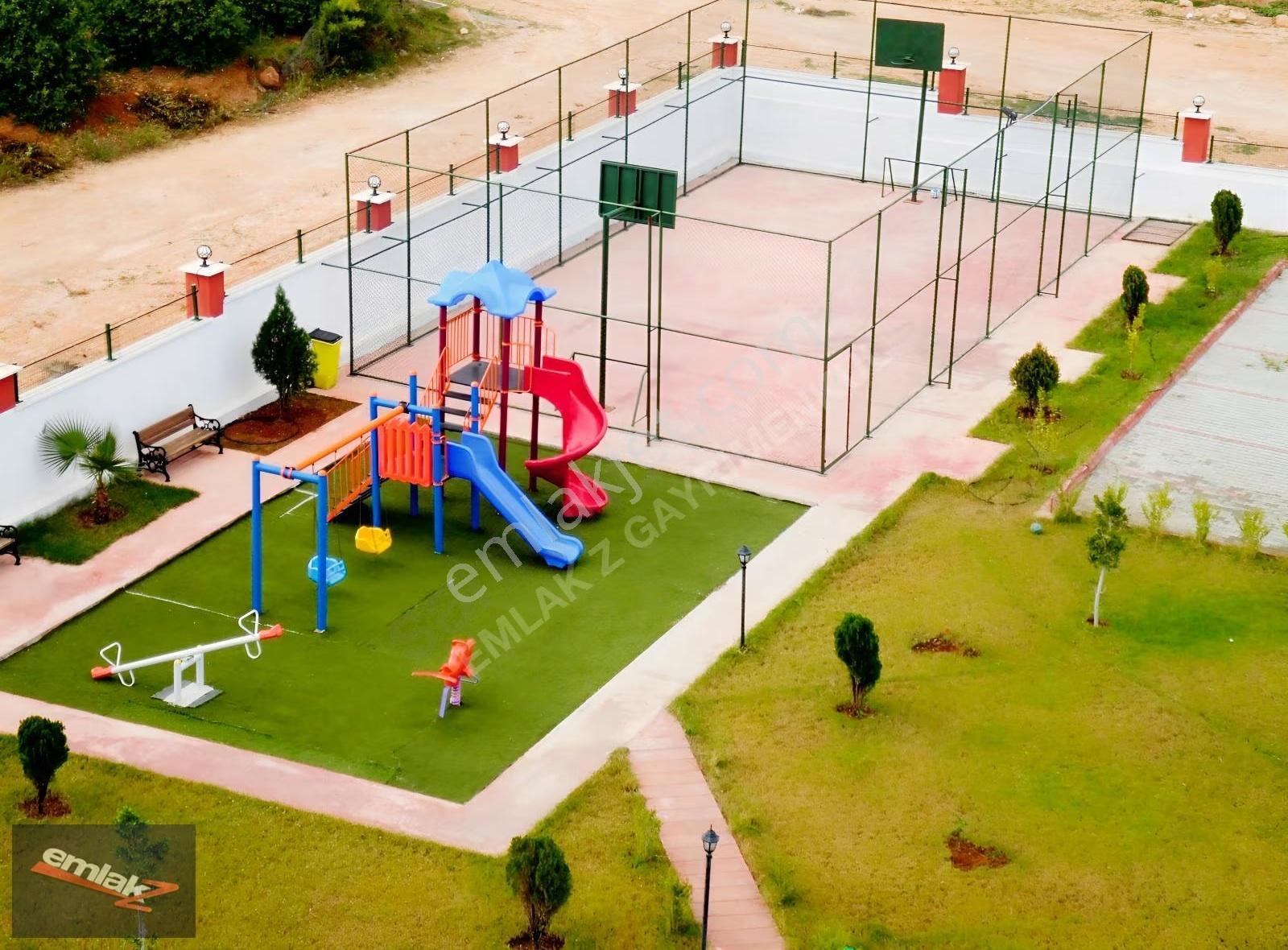 Akkent'te Havuzlu, Doğalgazlı, Site İçi 3+1 Satılık Daire