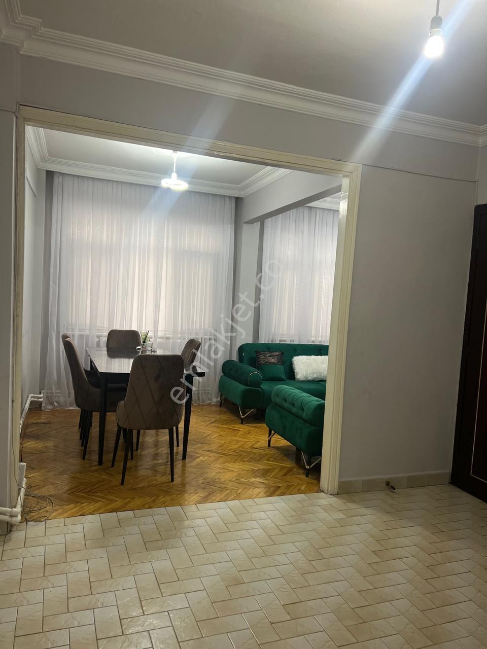 Bayrampaşa Kavak Sokak Da Satılık Caddeye 50 Metre 2+1 Boş Daire - Görsel 17