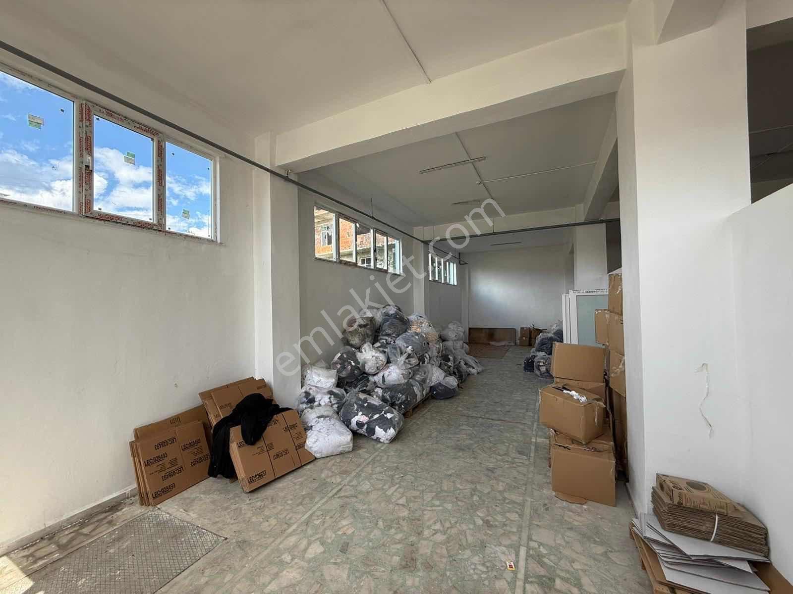 Çavuşbaşı'nda Kiralık 450m2 Depo - Görsel 11