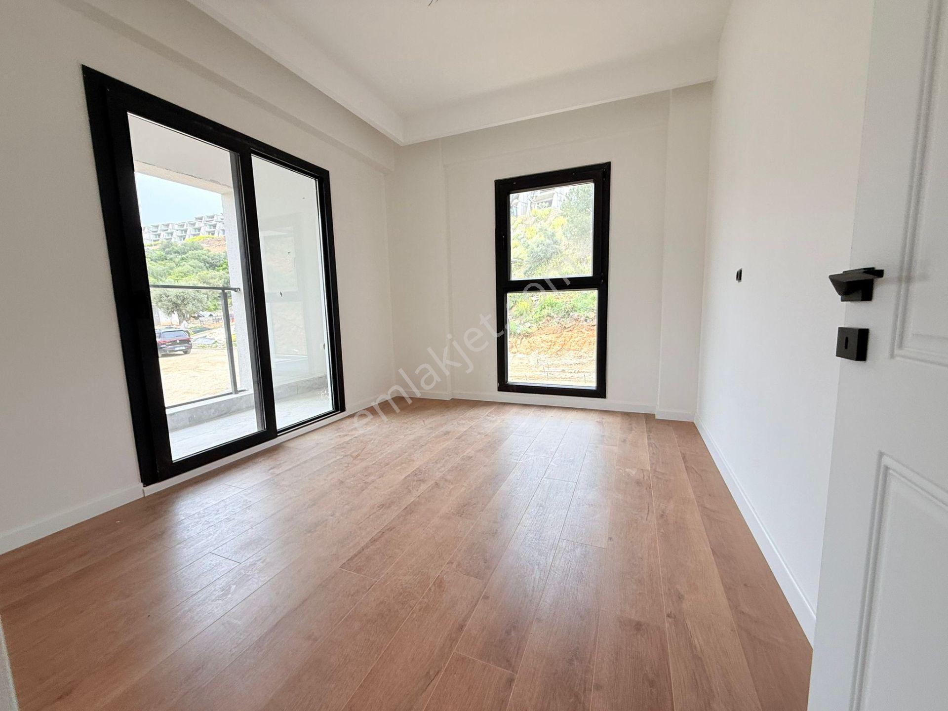 Aclass'dan Kuşadası'nda Satılık-7/24güvenlik-havuz-bahçe-otopark-lüx-1+1/2+1 Fırsat Daireler - Görsel 32
