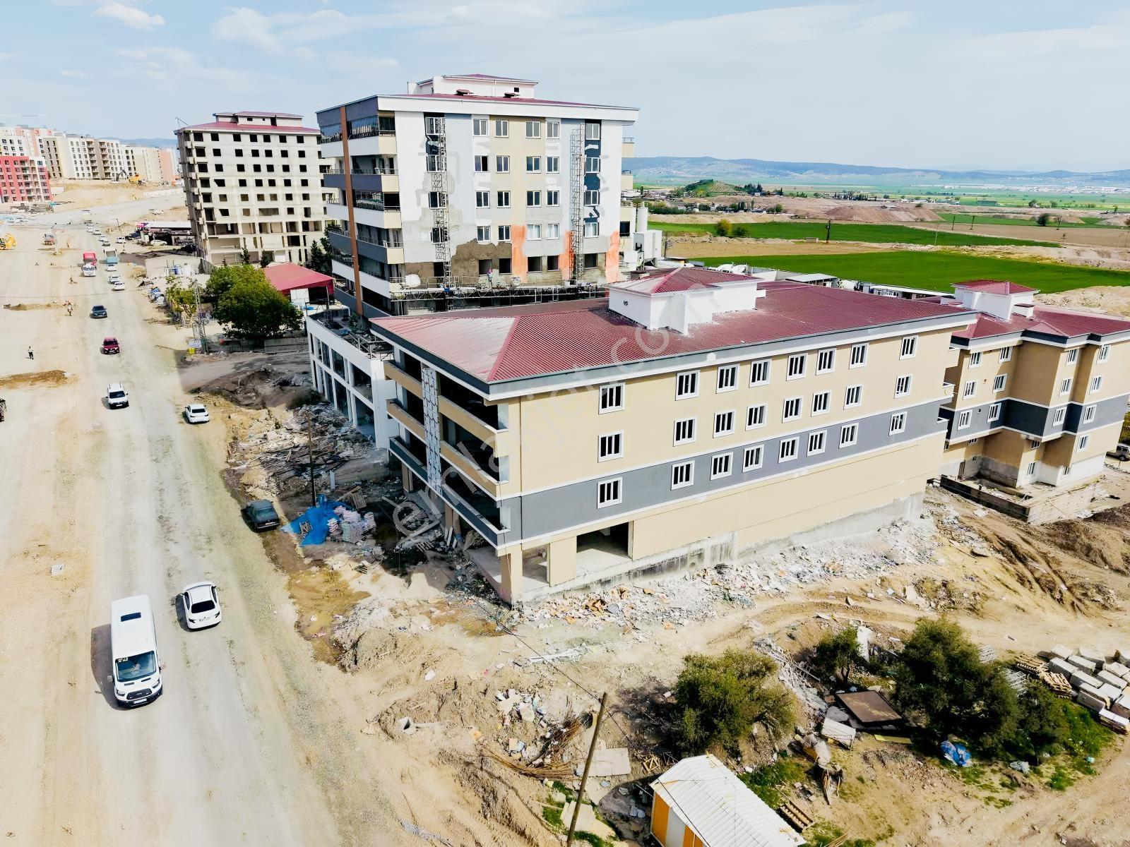 Remax Yeni Gayrimenkul´den En İşlek Cadde´de Kiralık Dükkan - Görsel 9
