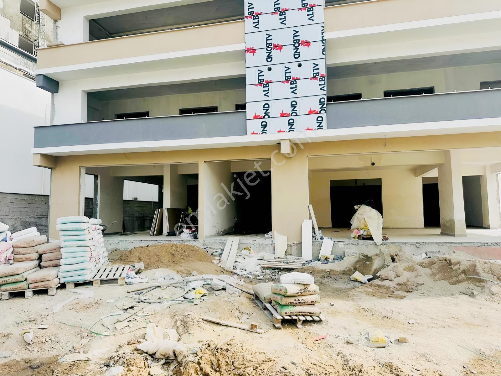Remax Yeni Gayrimenkul´den En İşlek Cadde´de Kiralık Dükkan - Görsel 15