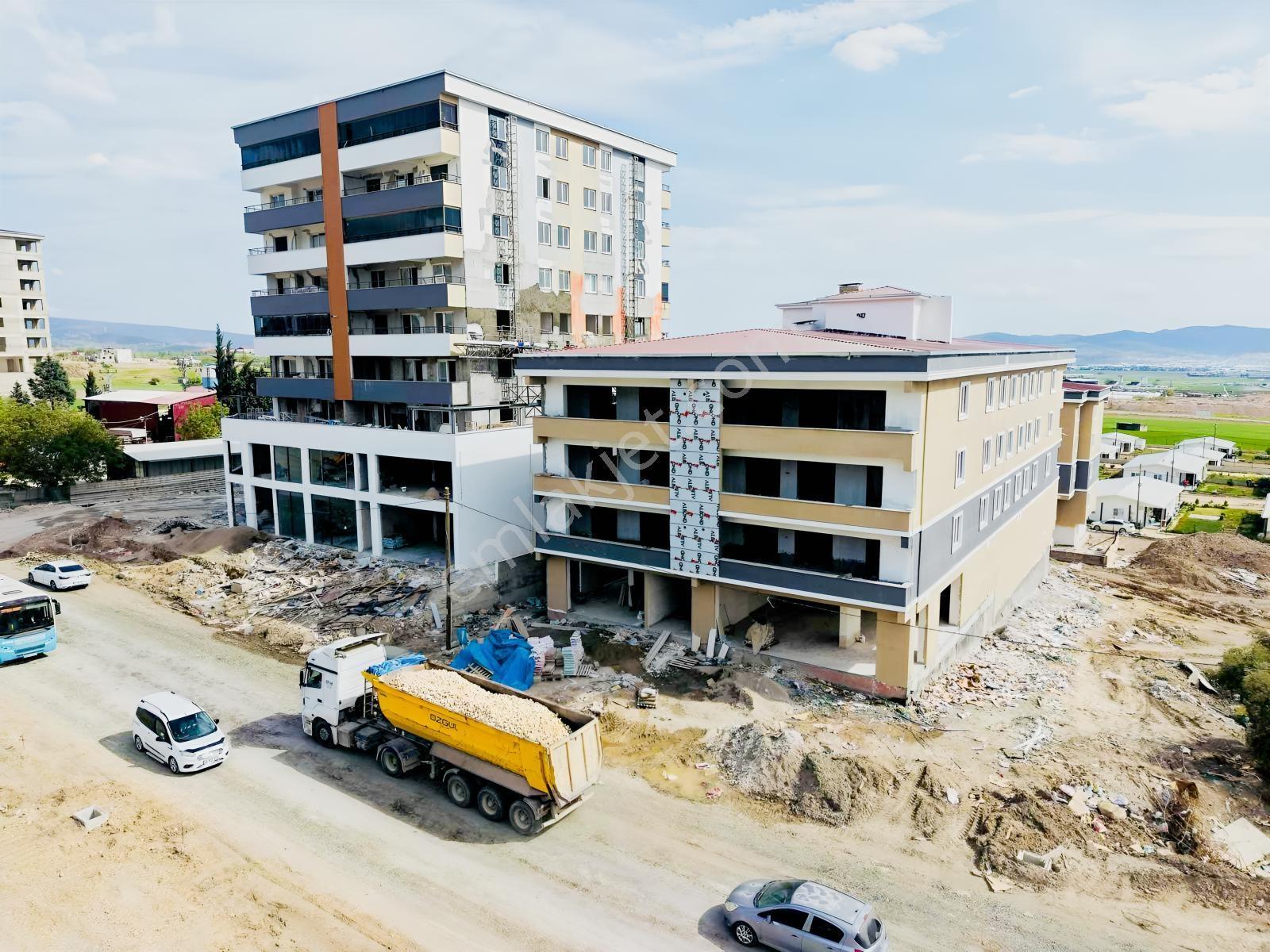 Remax Yeni Gayrimenkul´den En İşlek Cadde´de Kiralık Dükkan