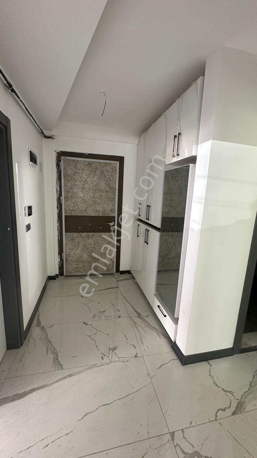 Halitpaşa'da Havuzlu Site İçi 2+1 Sıfır Daire - Görsel 2