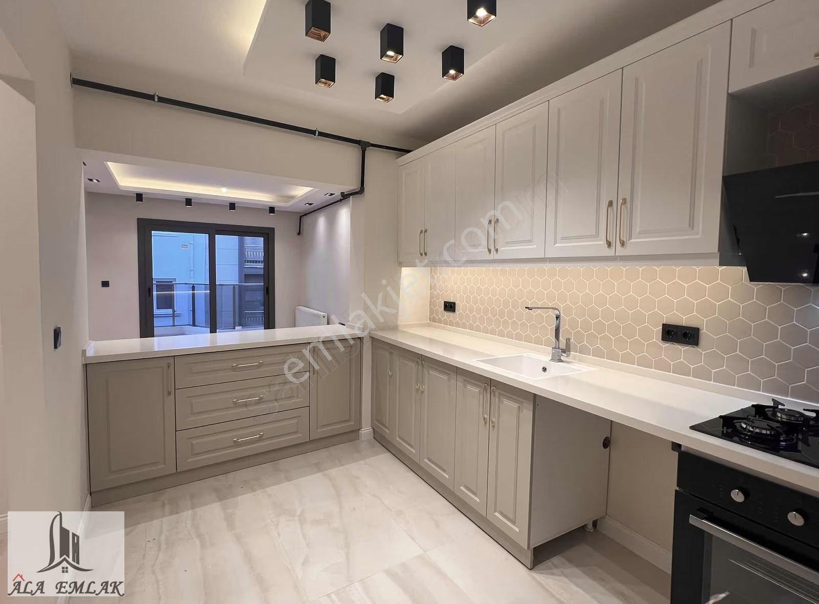 İnönü Caddesi Yakını Satılık 3+1 Daire 125m² - Görsel 14