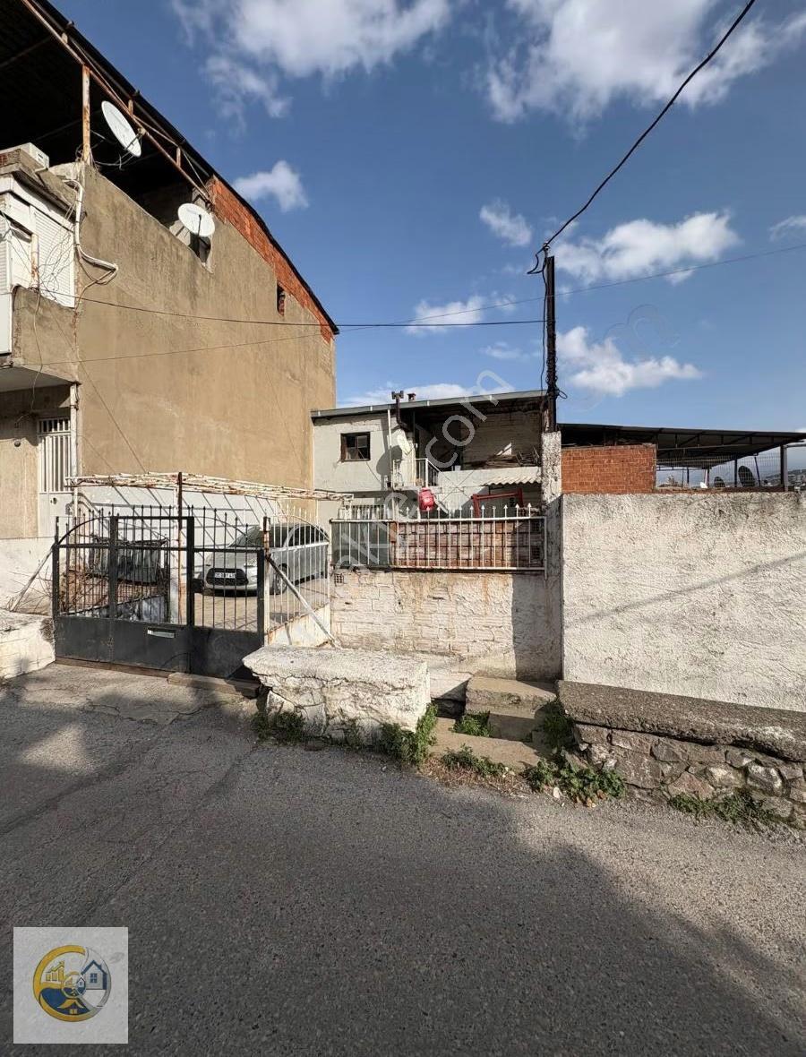 Konak Kocakapıda Ana Cadde Üzeri 3 Katlı Müstakil Bina - Görsel 3