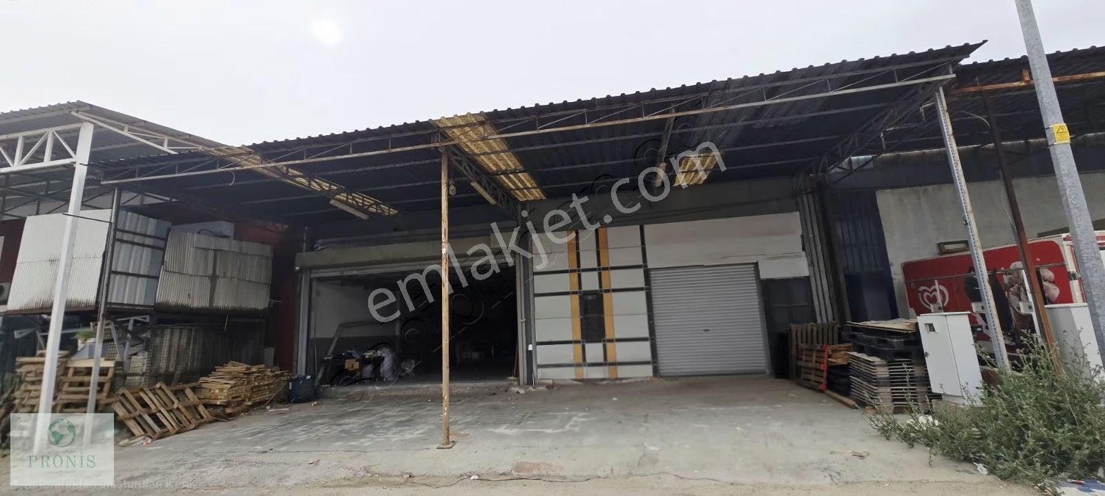 Kısık Sanayi'de 680m2 Kepenkli Ofisli İşyeri-atölye