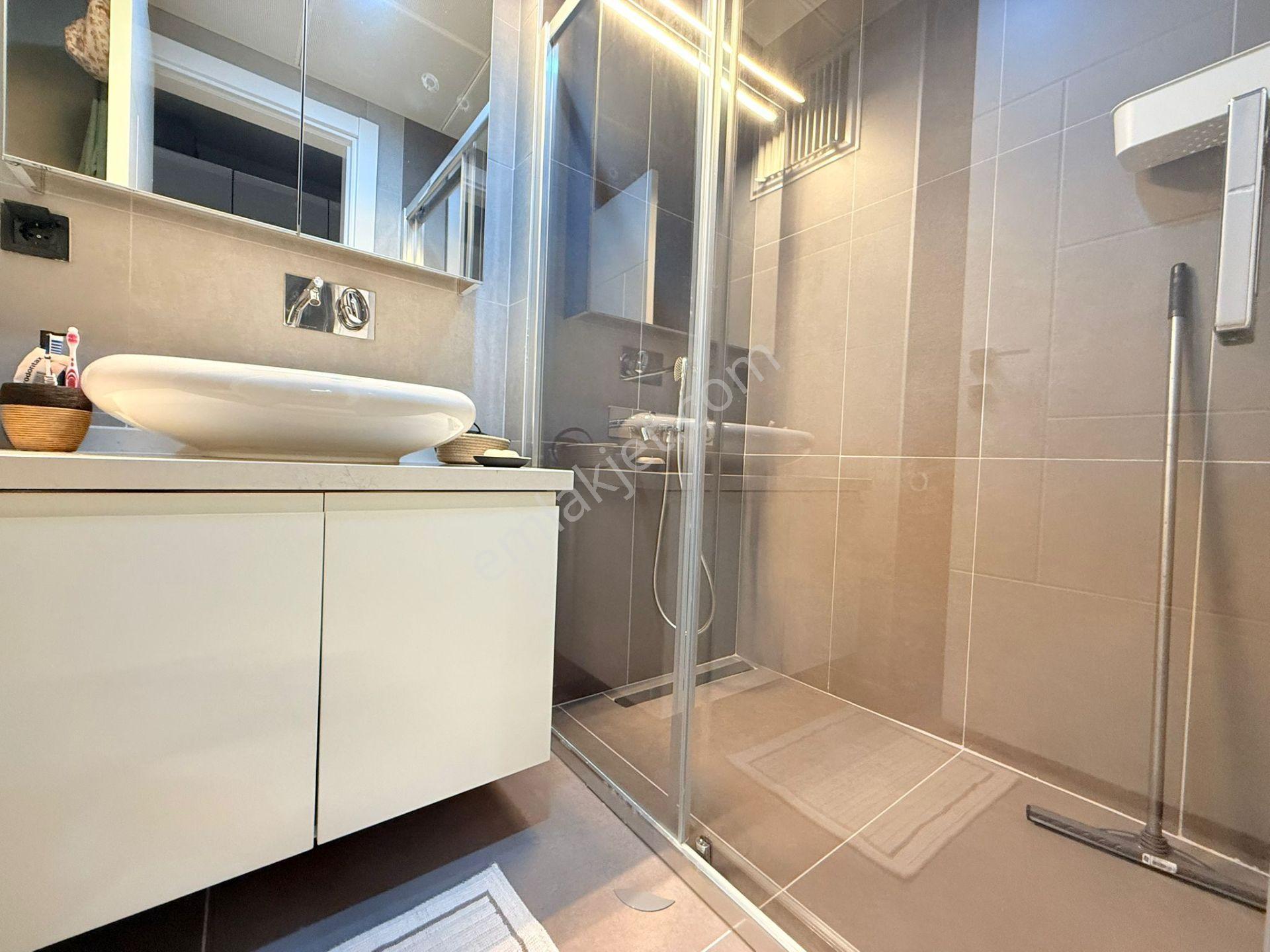 Full Manzara-guvenlık-havuz-sosyal Alan-otopark-full Eşyalı-doğalgazlı 3+1 Lüx 168 M2 - Görsel 28