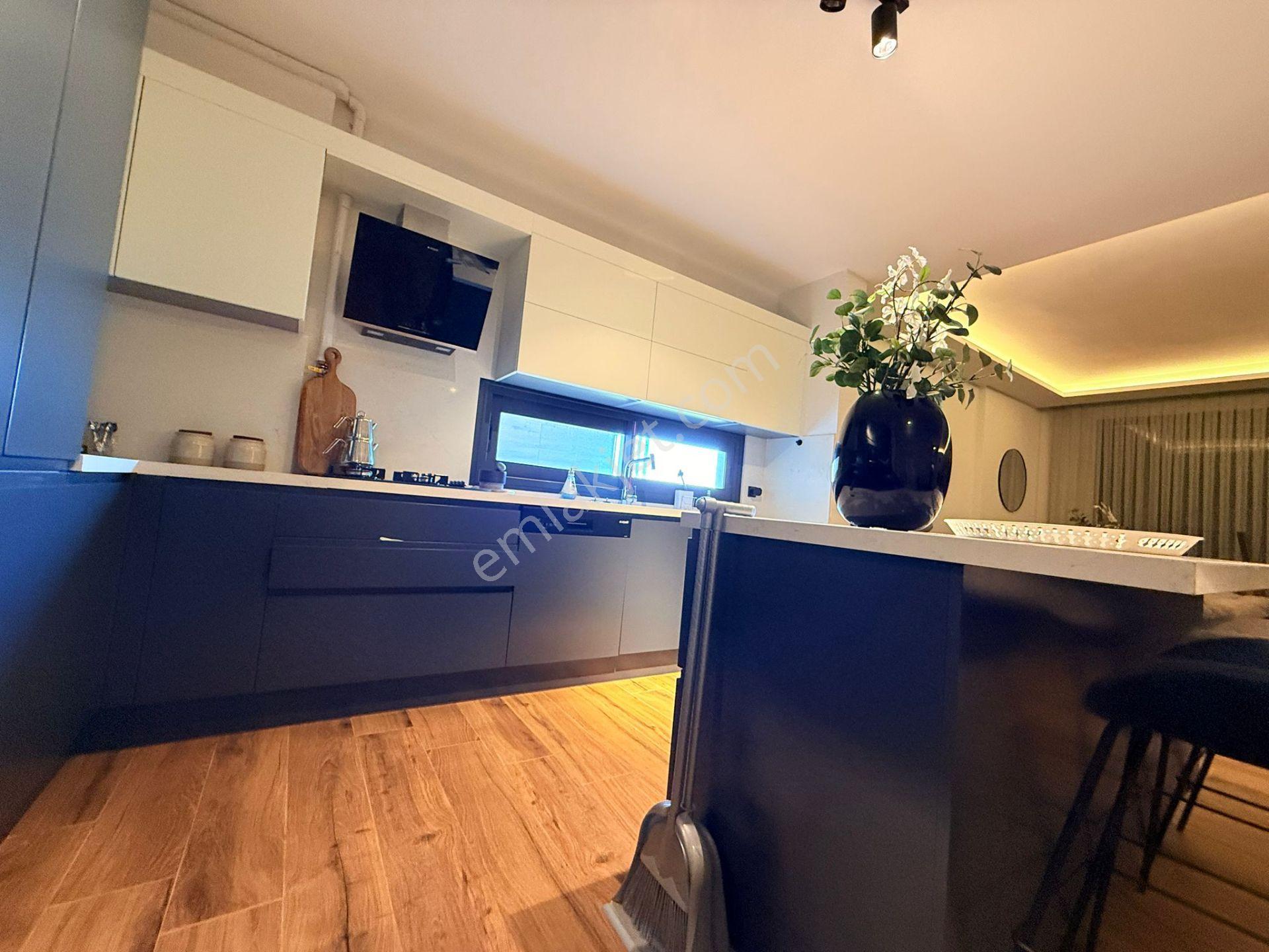 Full Manzara-guvenlık-havuz-sosyal Alan-otopark-full Eşyalı-doğalgazlı 3+1 Lüx 168 M2 - Görsel 21