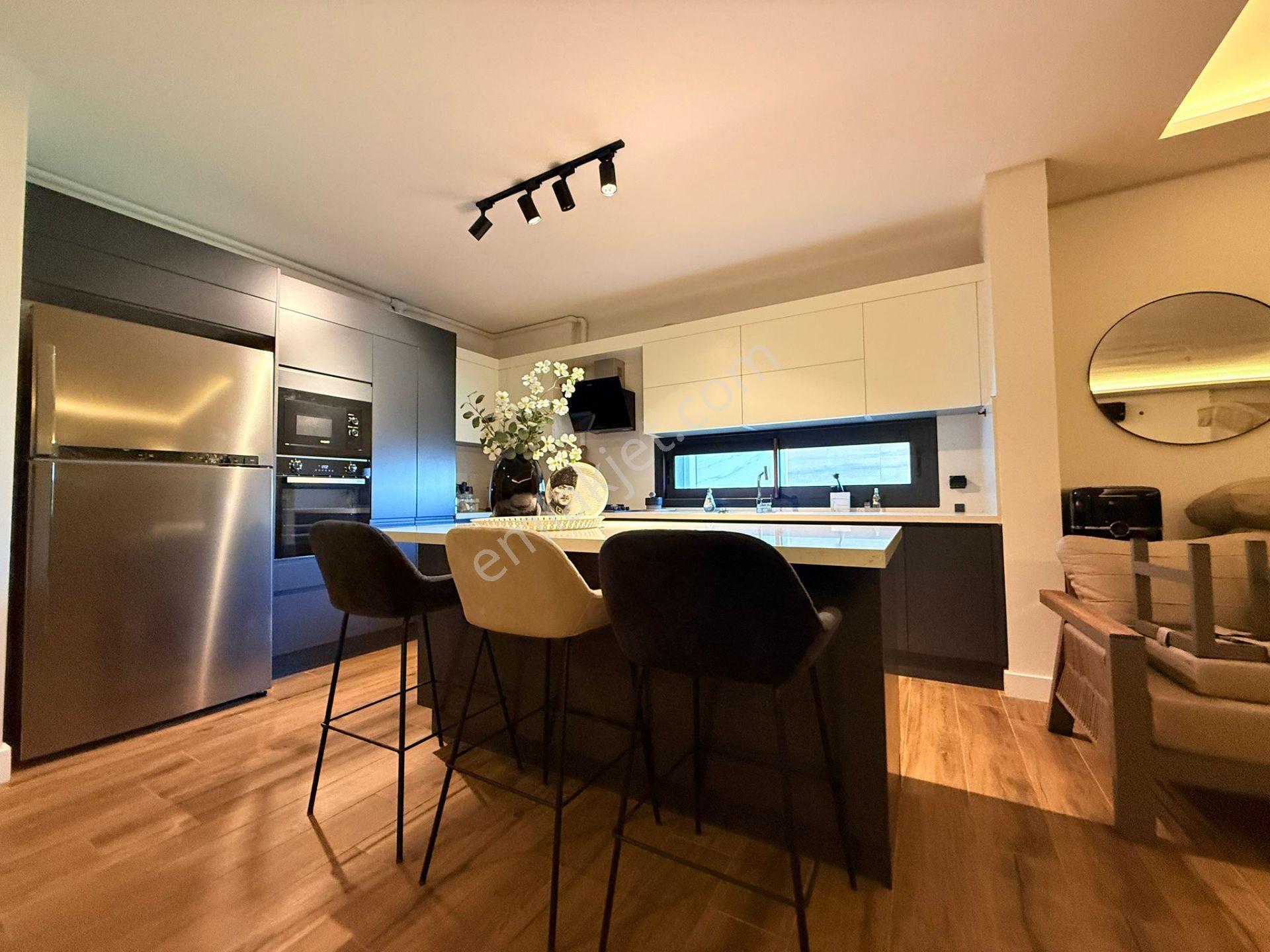 Full Manzara-guvenlık-havuz-sosyal Alan-otopark-full Eşyalı-doğalgazlı 3+1 Lüx 168 M2 - Görsel 8