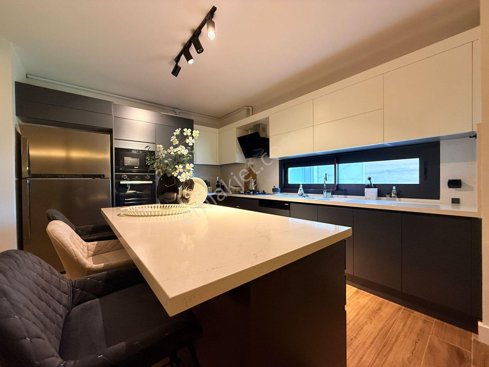 Full Manzara-guvenlık-havuz-sosyal Alan-otopark-full Eşyalı-doğalgazlı 3+1 Lüx 168 M2 - Görsel 7