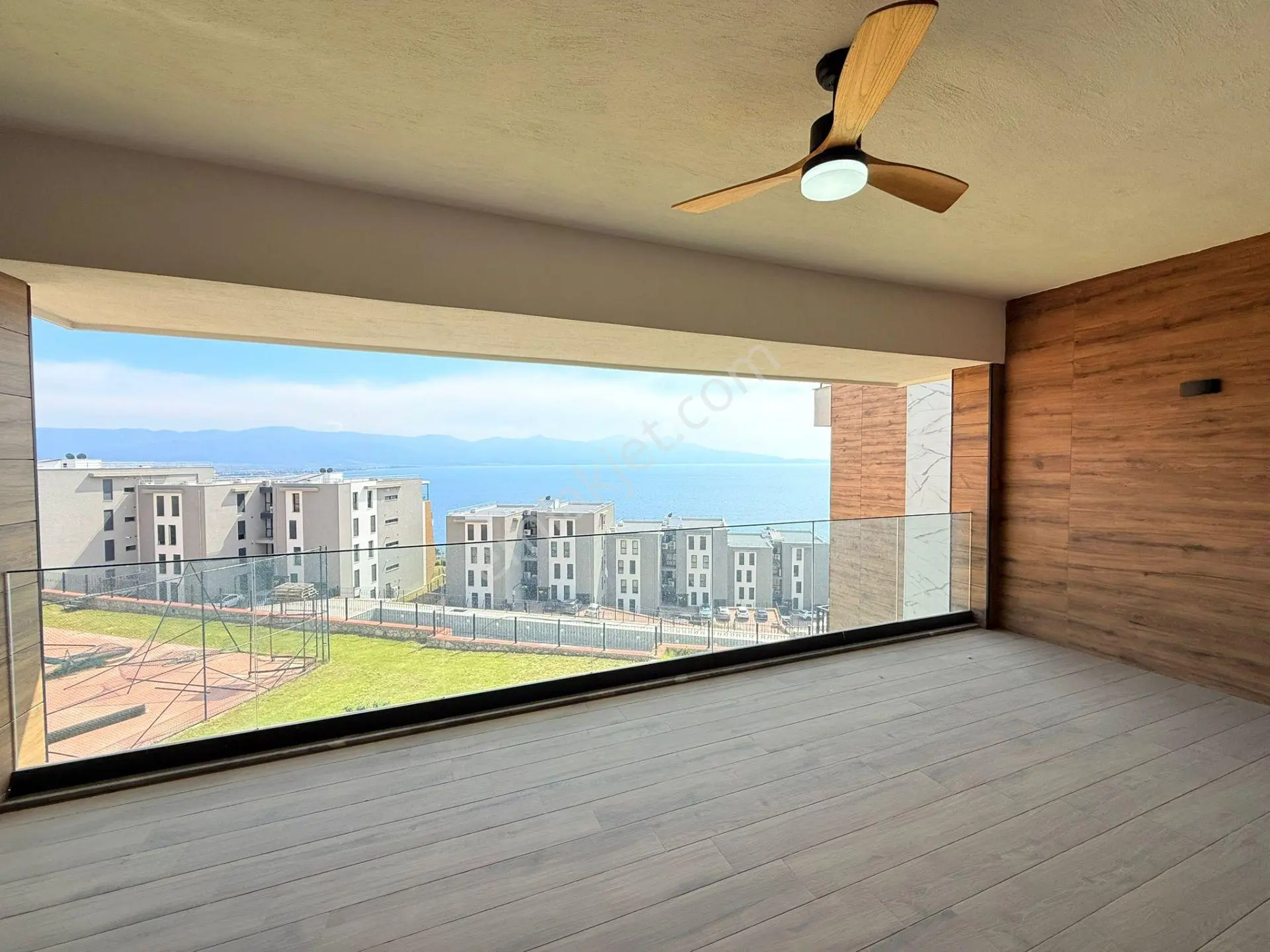 Full Manzara-guvenlık-havuz-sosyal Alan-otopark-full Eşyalı-doğalgazlı 3+1 Lüx 168 M2 - Görsel 2