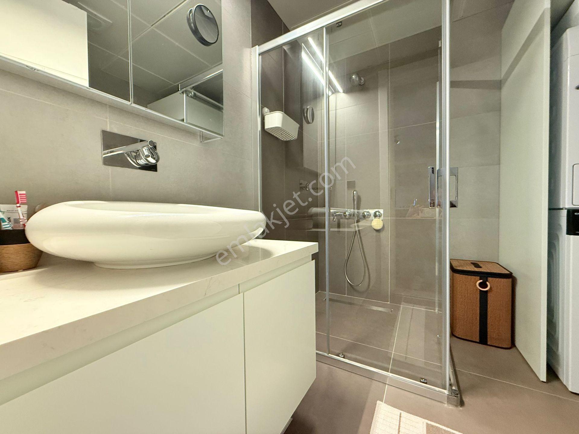 Full Manzara-guvenlık-havuz-sosyal Alan-otopark-full Eşyalı-doğalgazlı 3+1 Lüx 168 M2 - Görsel 31