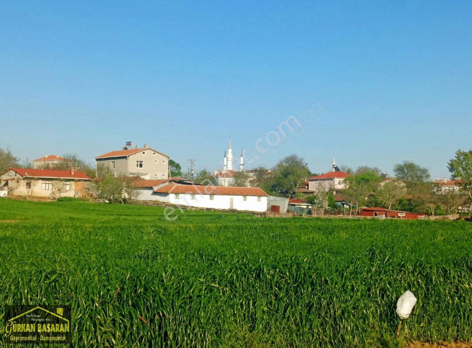 Tekirdağ Karacakılavuzda Satılık 1.100 M2 Köyiçinde Tarla - Görsel 8