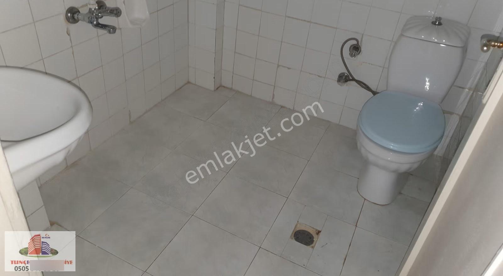 İstiklal Mahallesinede Kiralık 2+1 Daire - Görsel 16