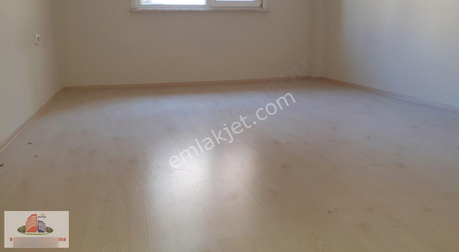 İstiklal Mahallesinede Kiralık 2+1 Daire - Görsel 29