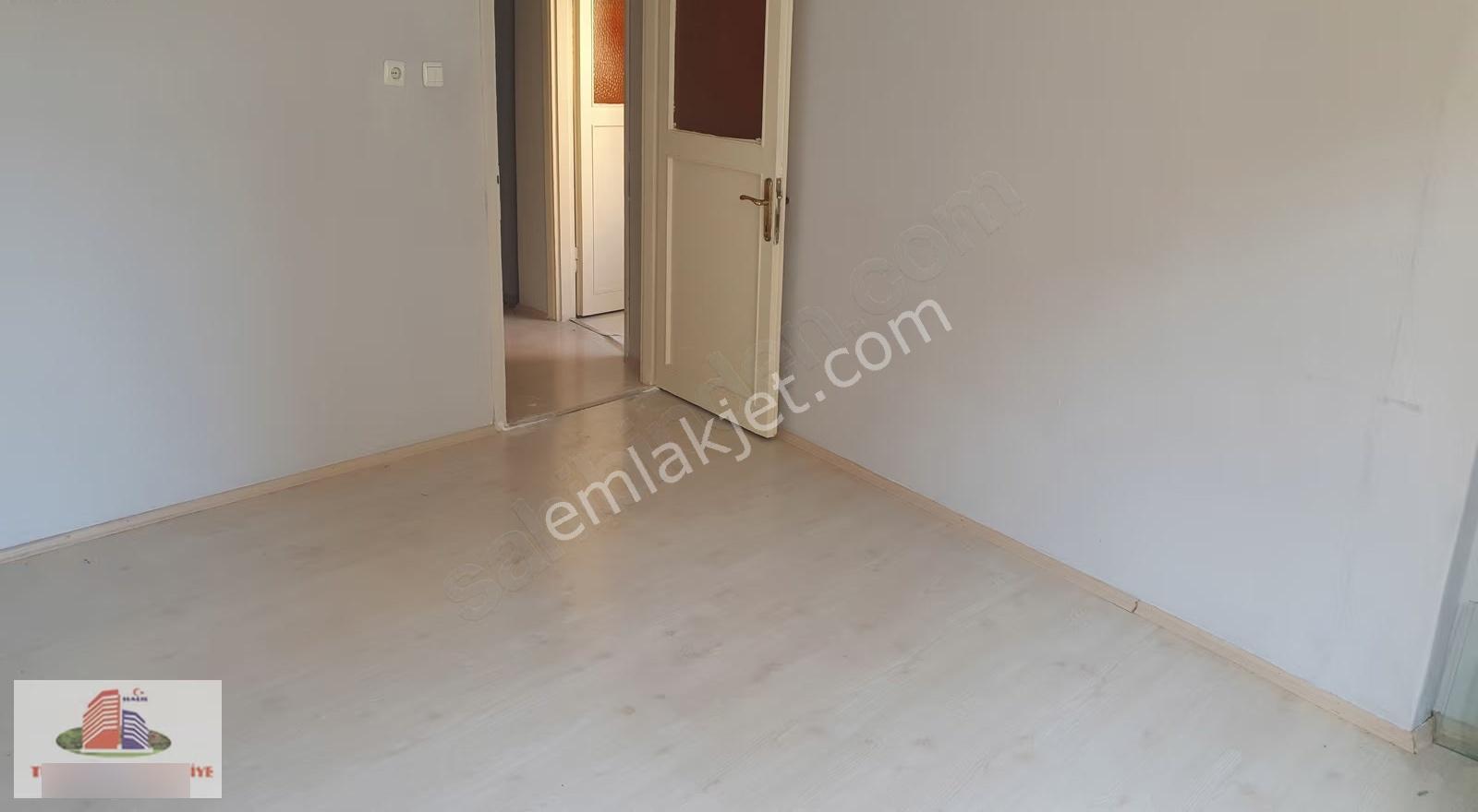 İstiklal Mahallesinede Kiralık 2+1 Daire - Görsel 21