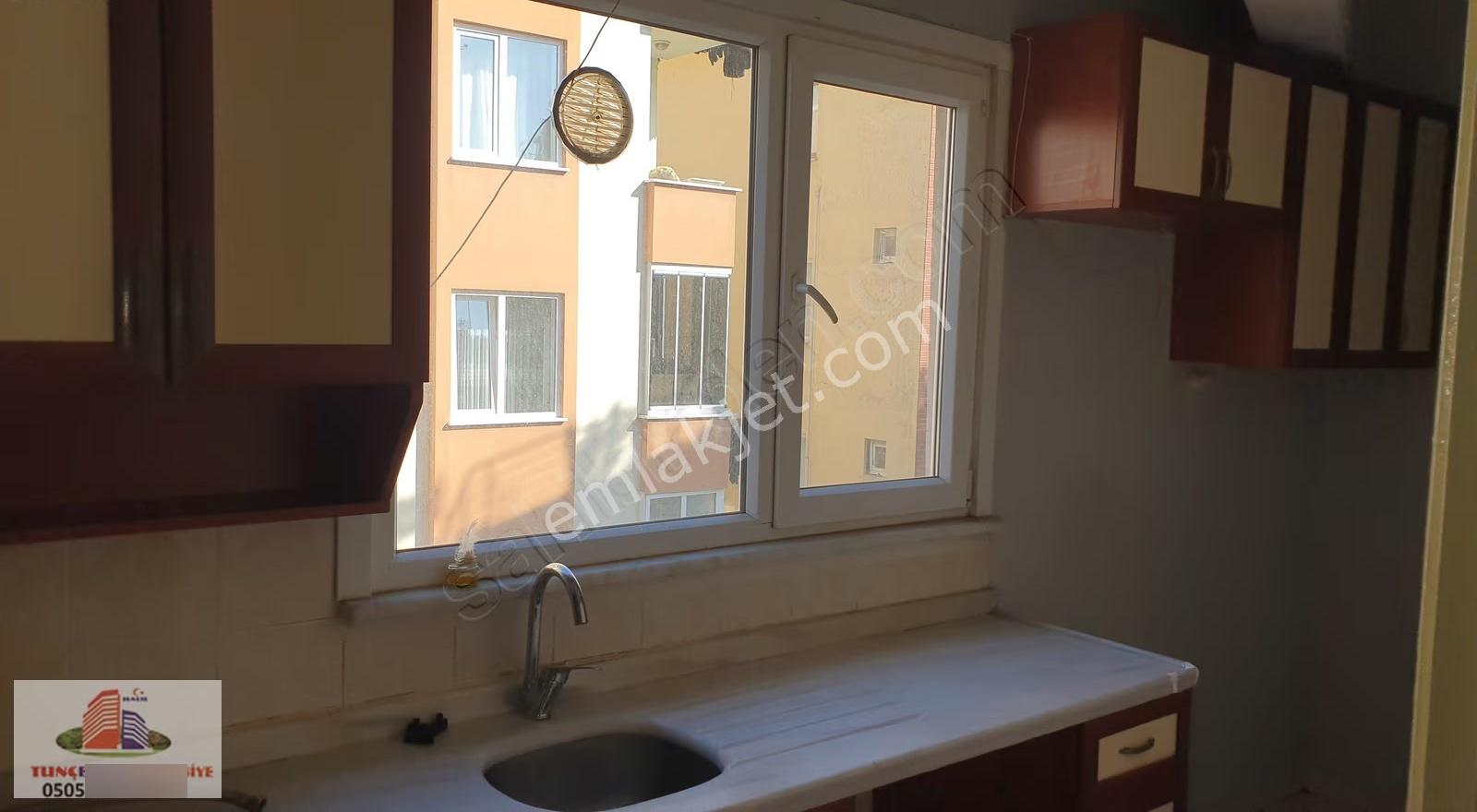 İstiklal Mahallesinede Kiralık 2+1 Daire - Görsel 7
