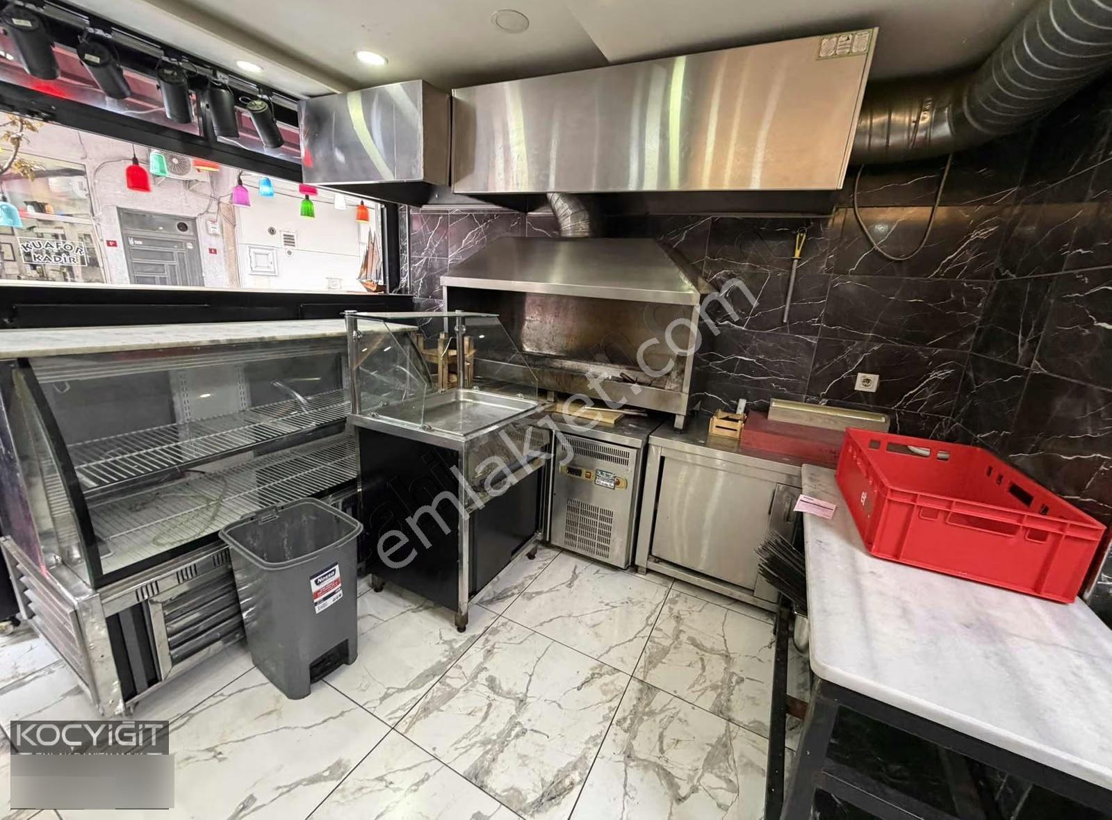 Ortaköy'de Ana Caddeye 20 Mt 3 Katlı Devren Kiralık İş Yeri. - Görsel 4